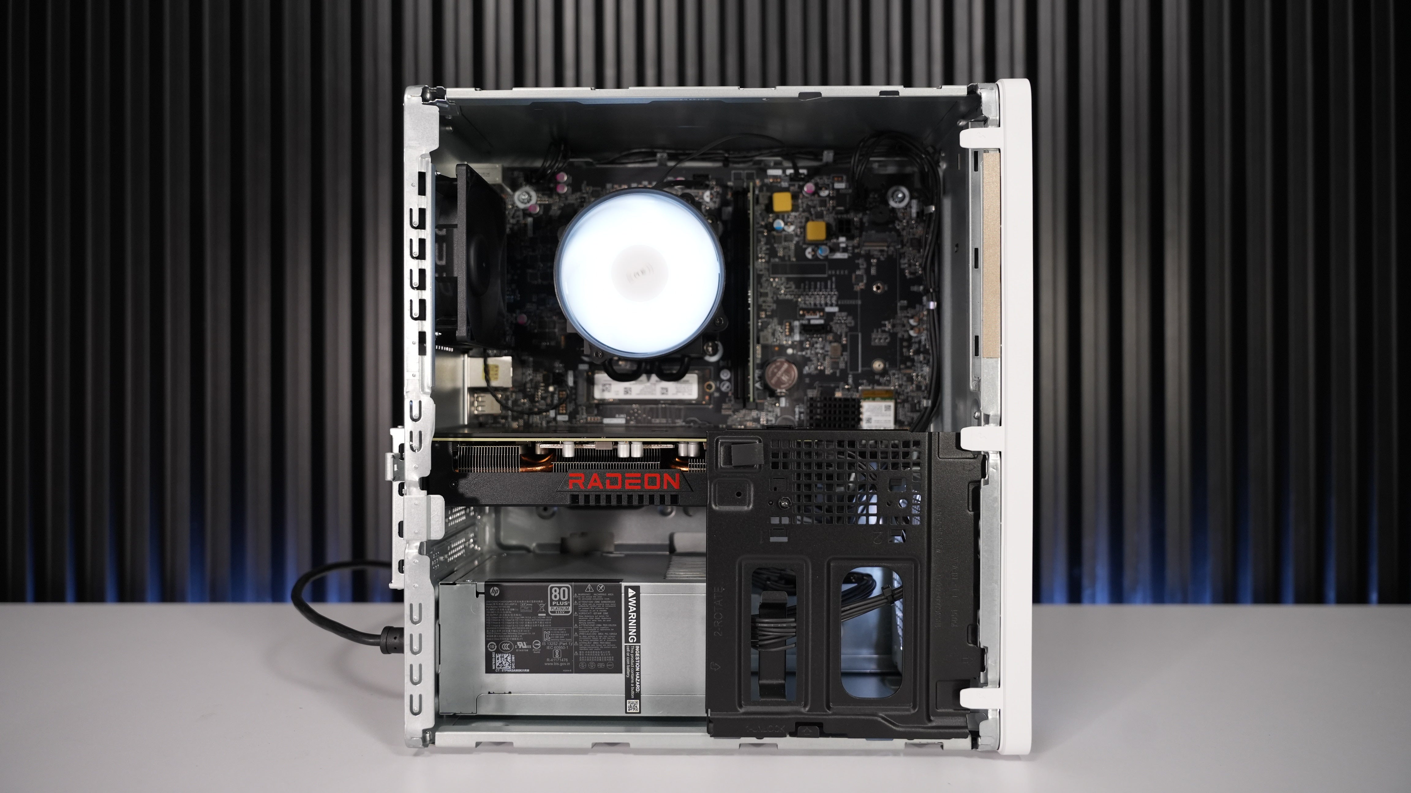 Ryzen 5 8400F + RX 7600 Gaming PC