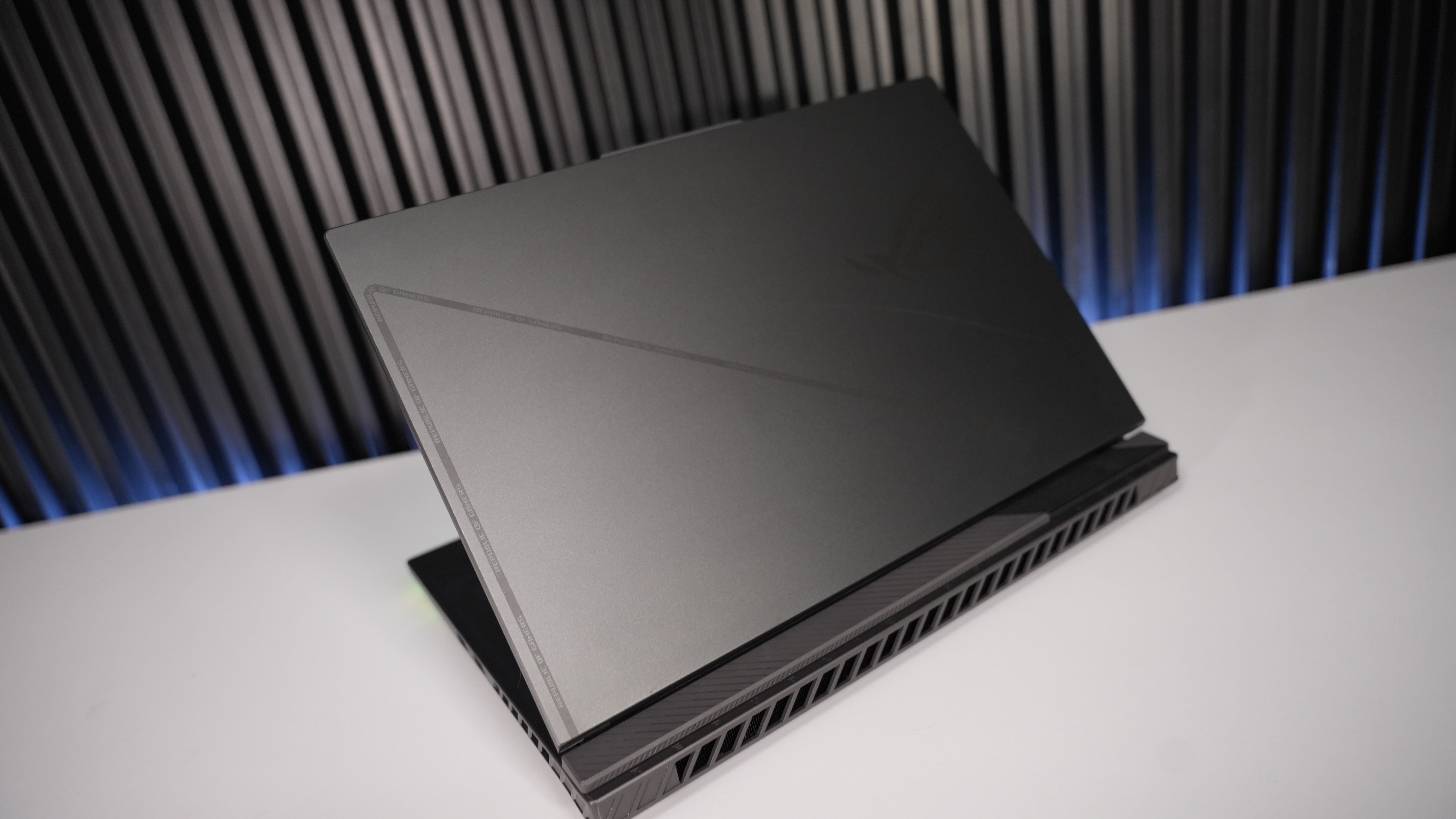 Intel i7 13650HX + RTX 4060 Gaming Laptop