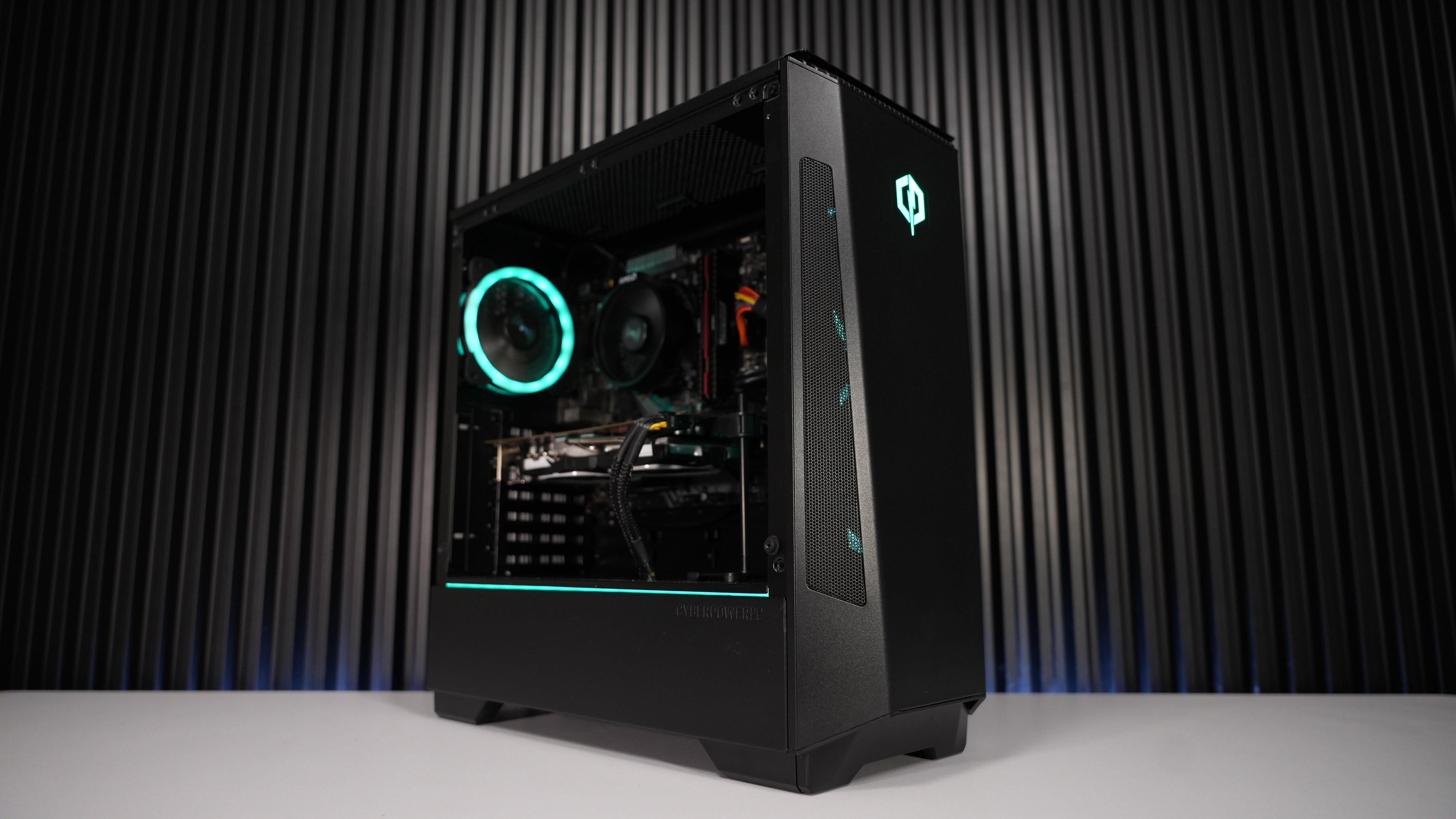 Ryzen 5 3600 + RX 580 Gaming PC