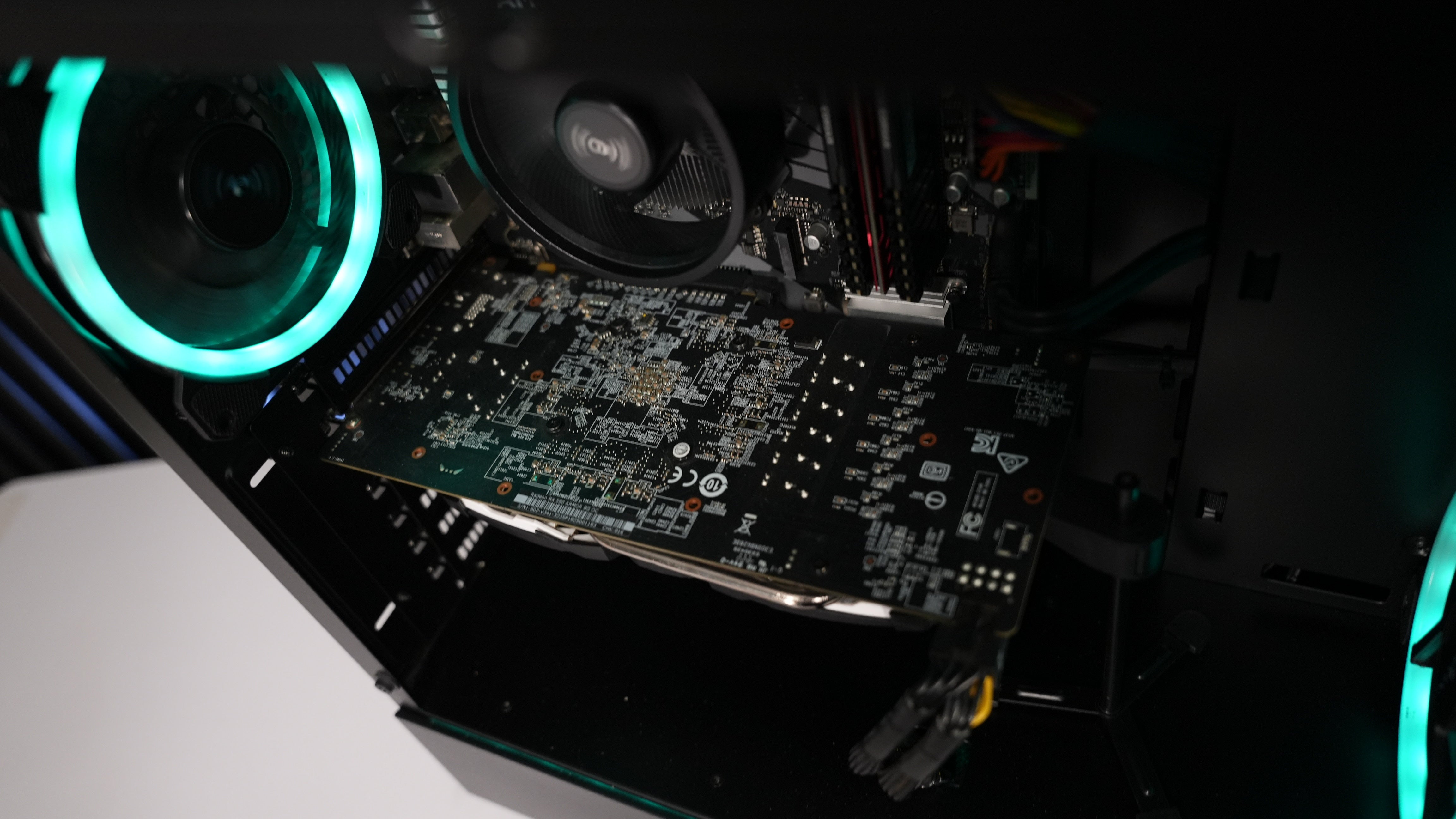Ryzen 5 3600 + RX 580 Gaming PC