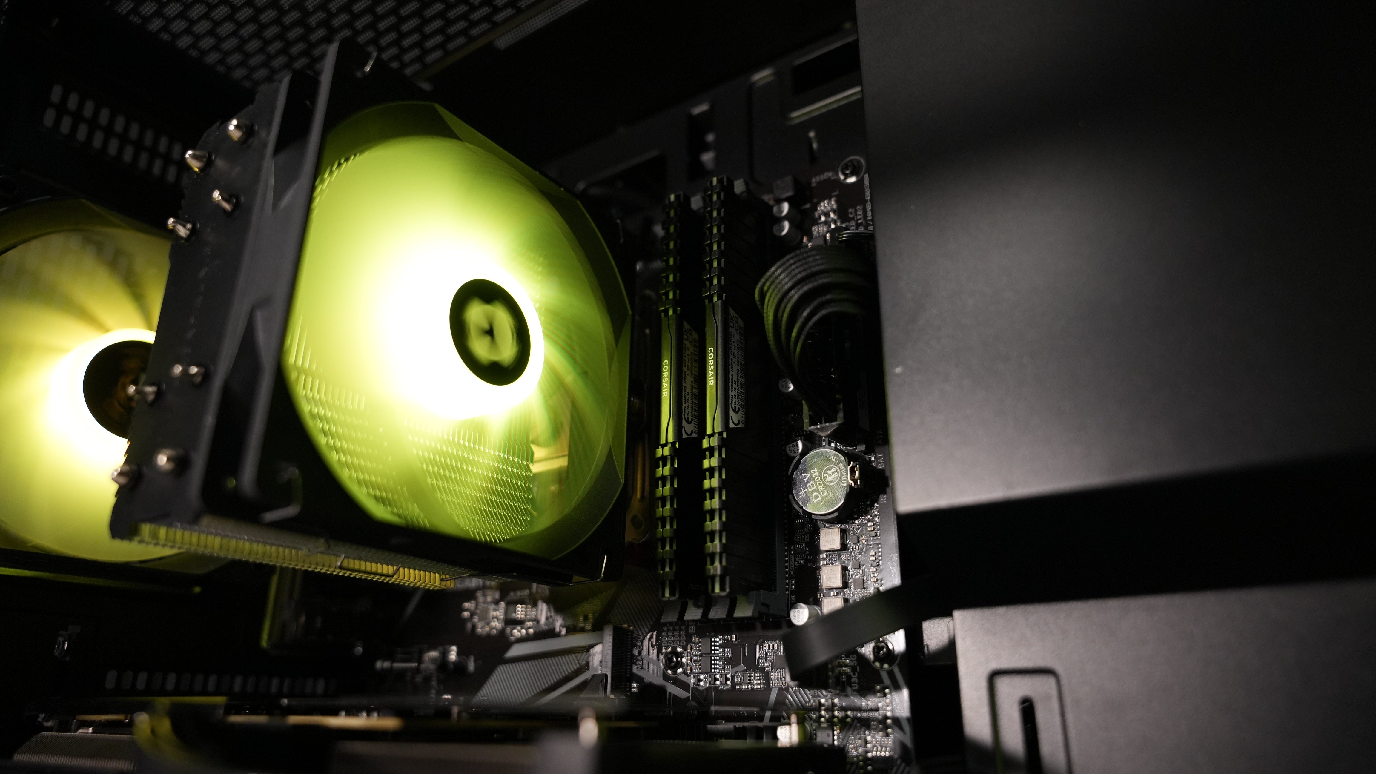 Ryzen 5 5600 + Intel Arc B580 Gaming PC