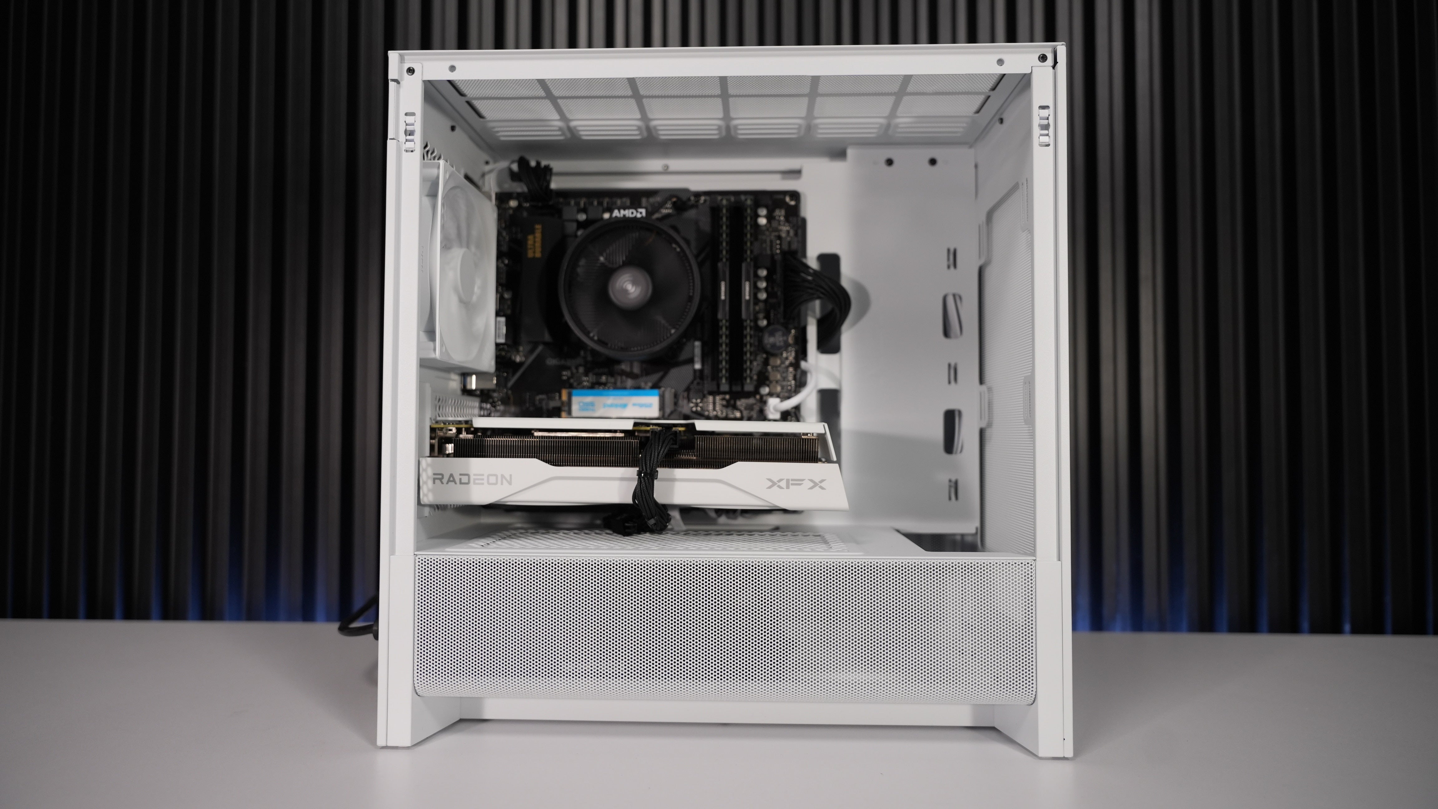 Ryzen 5 5500 + RX 9060 XT Gaming PC