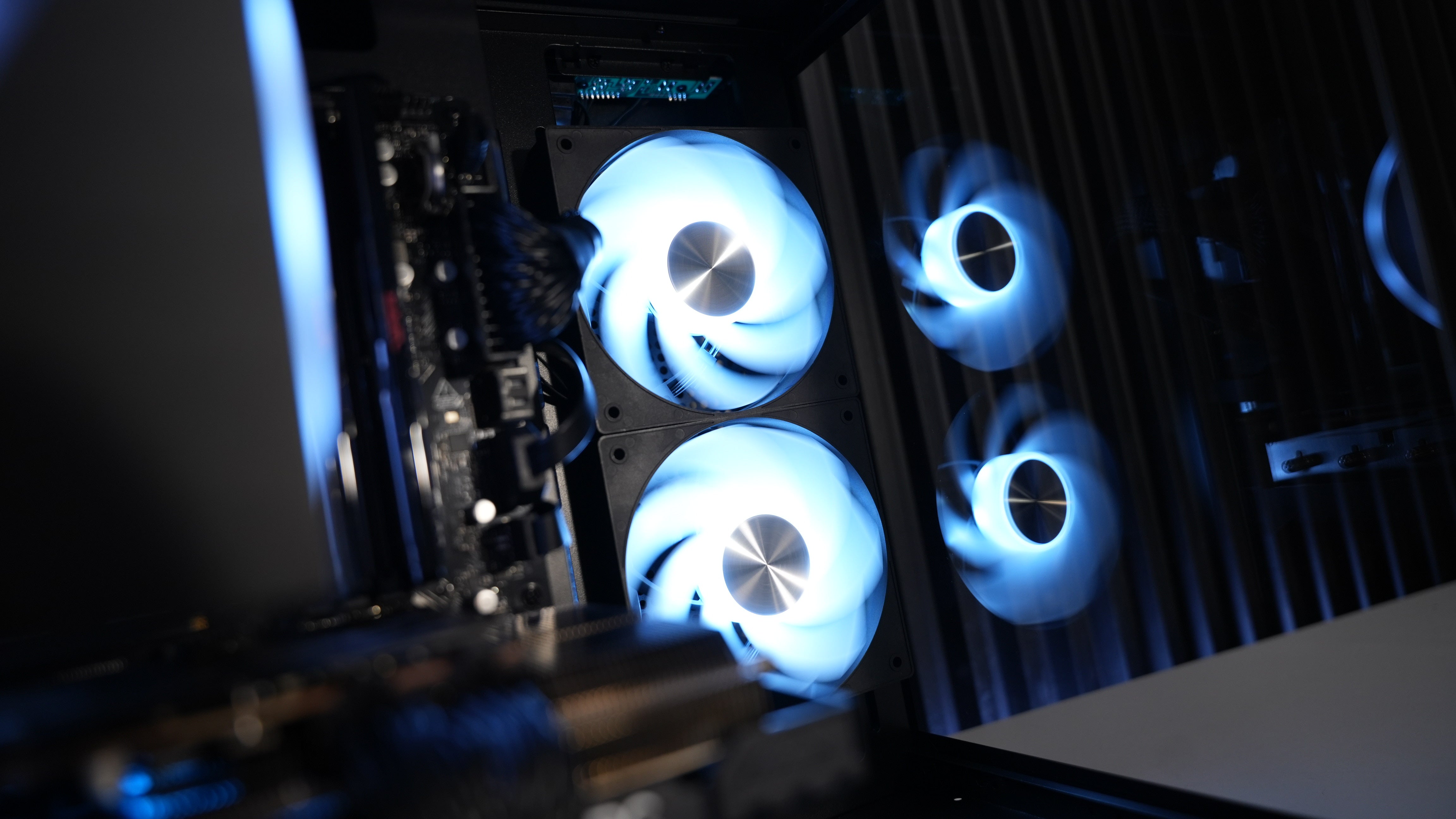 Intel Core 5 120 + Arc A750 Gaming PC