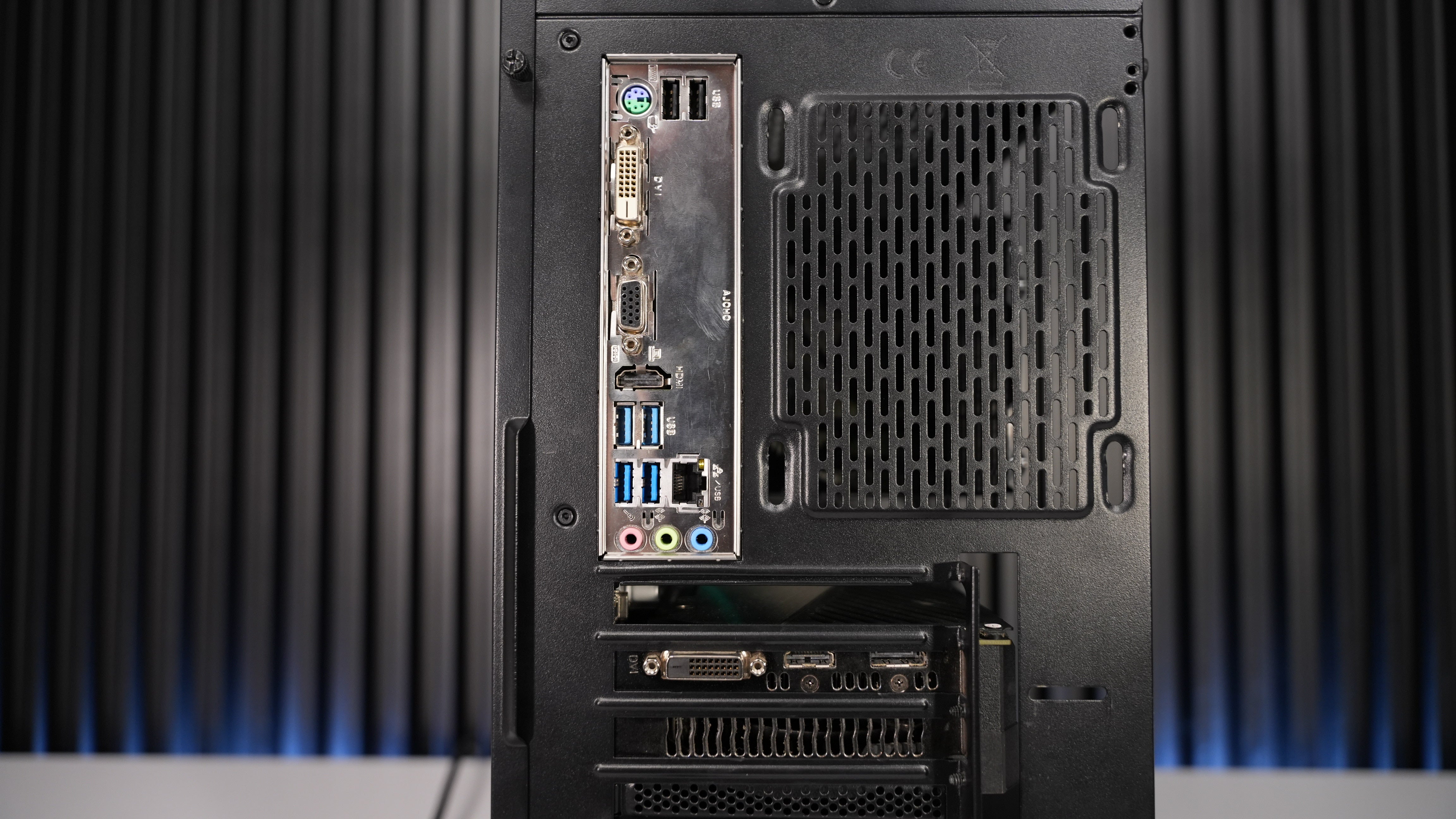 Ryzen 5 2600 + GTX 1660 Super Gaming PC