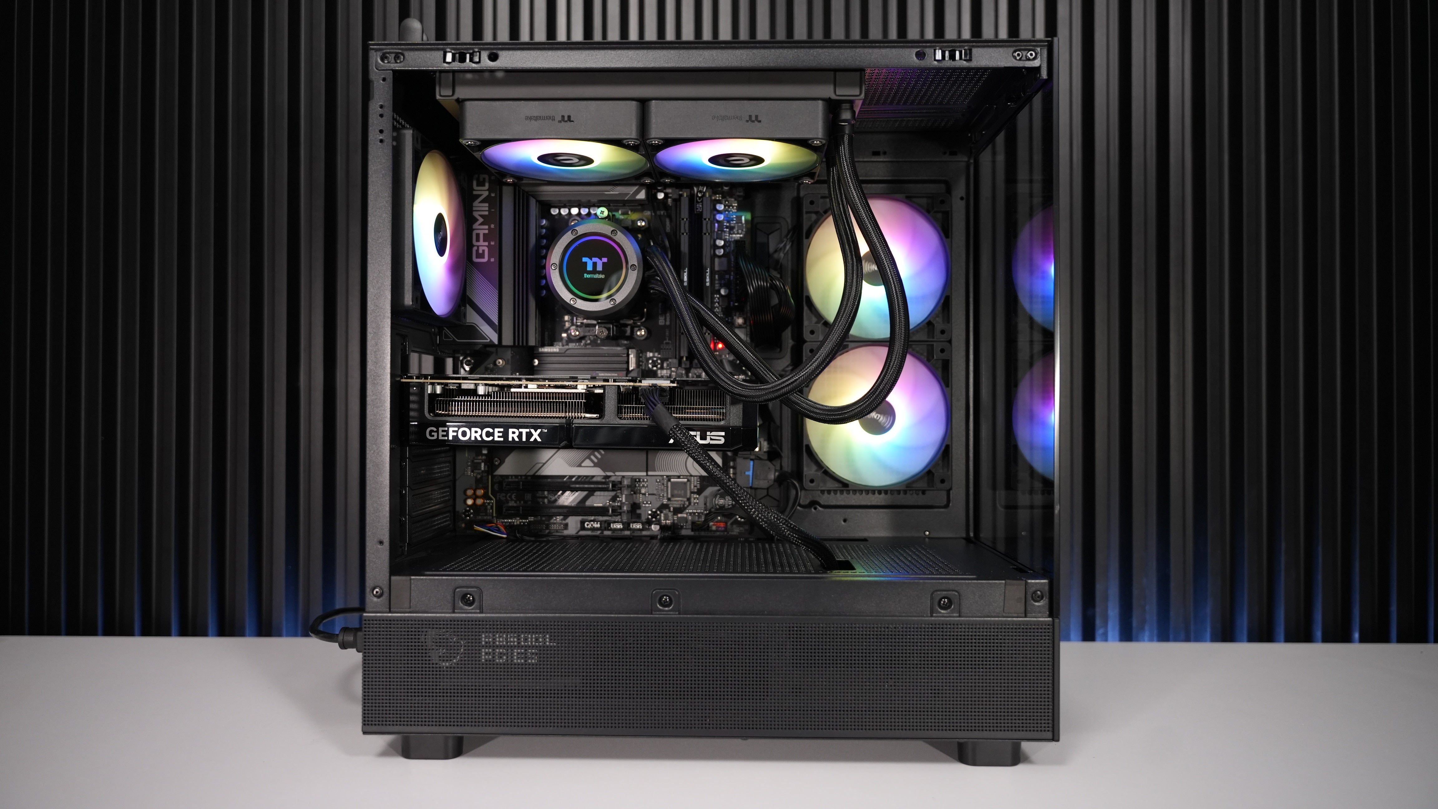 Ryzen 7 7700X + RTX 5070 Gaming/Streaming PC