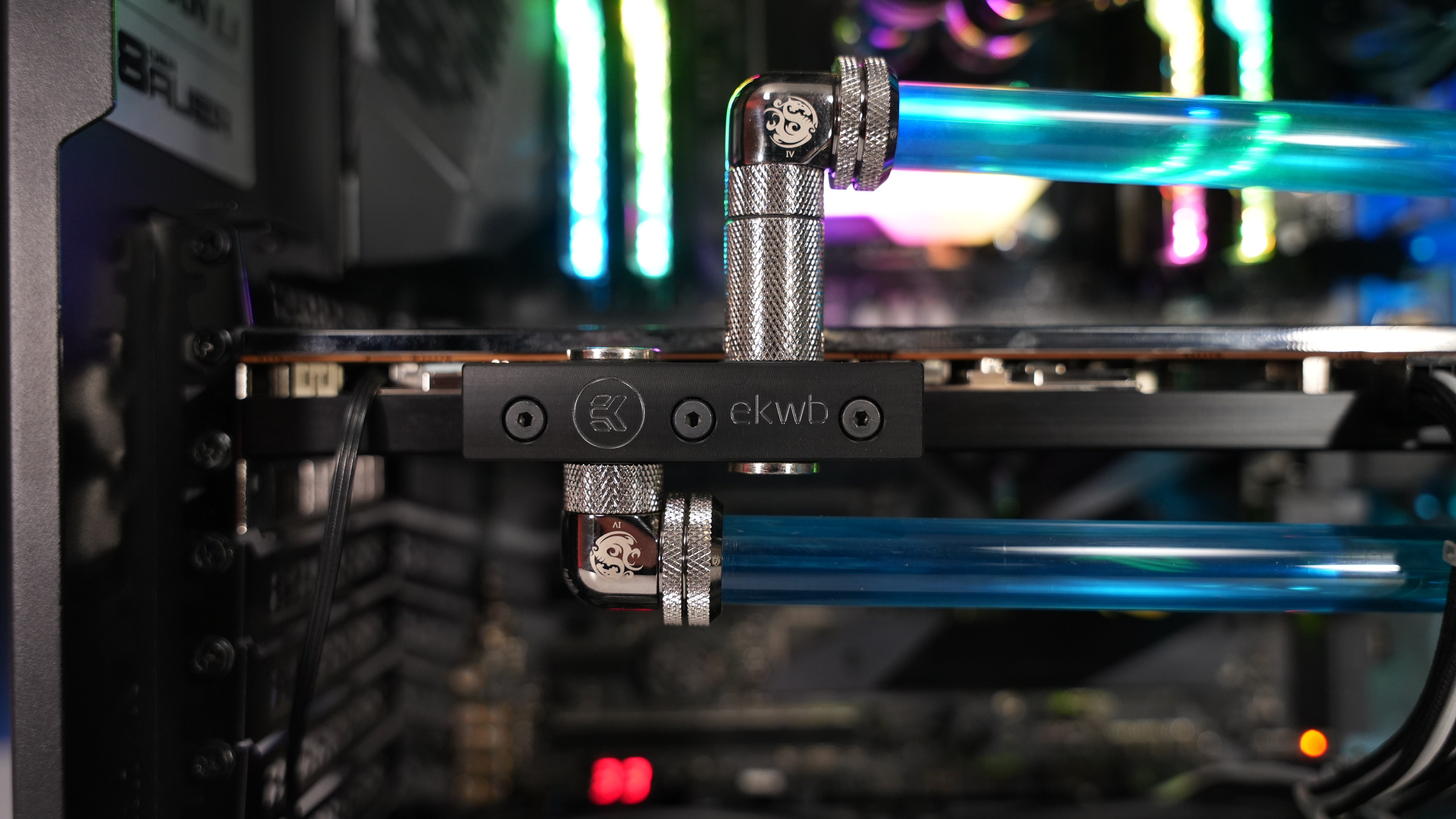 Ryzen Threadripper 2920X + RX 5700XT Gaming PC
