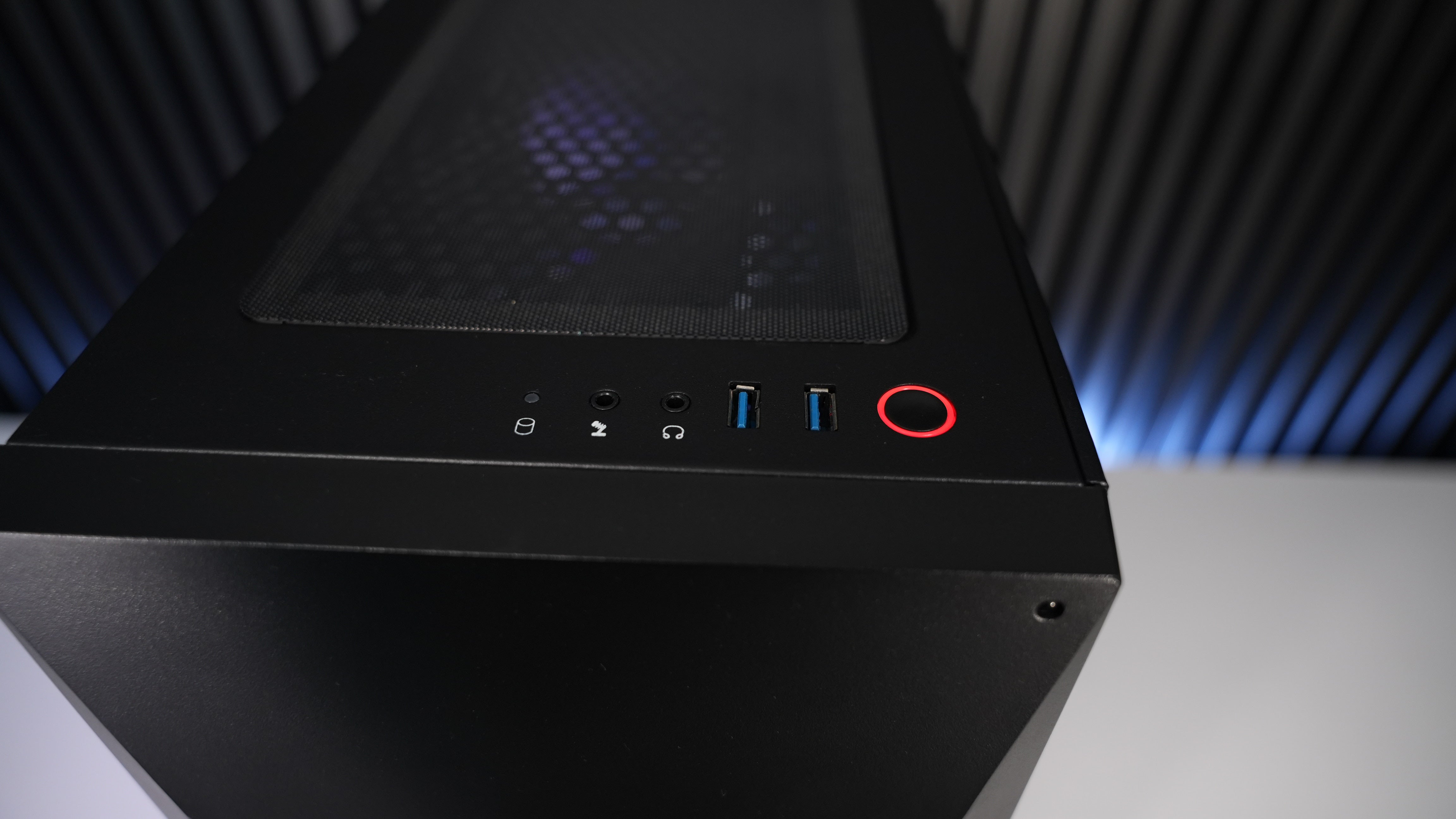Intel i7 7700K + RTX 3060 Ti Gaming PC