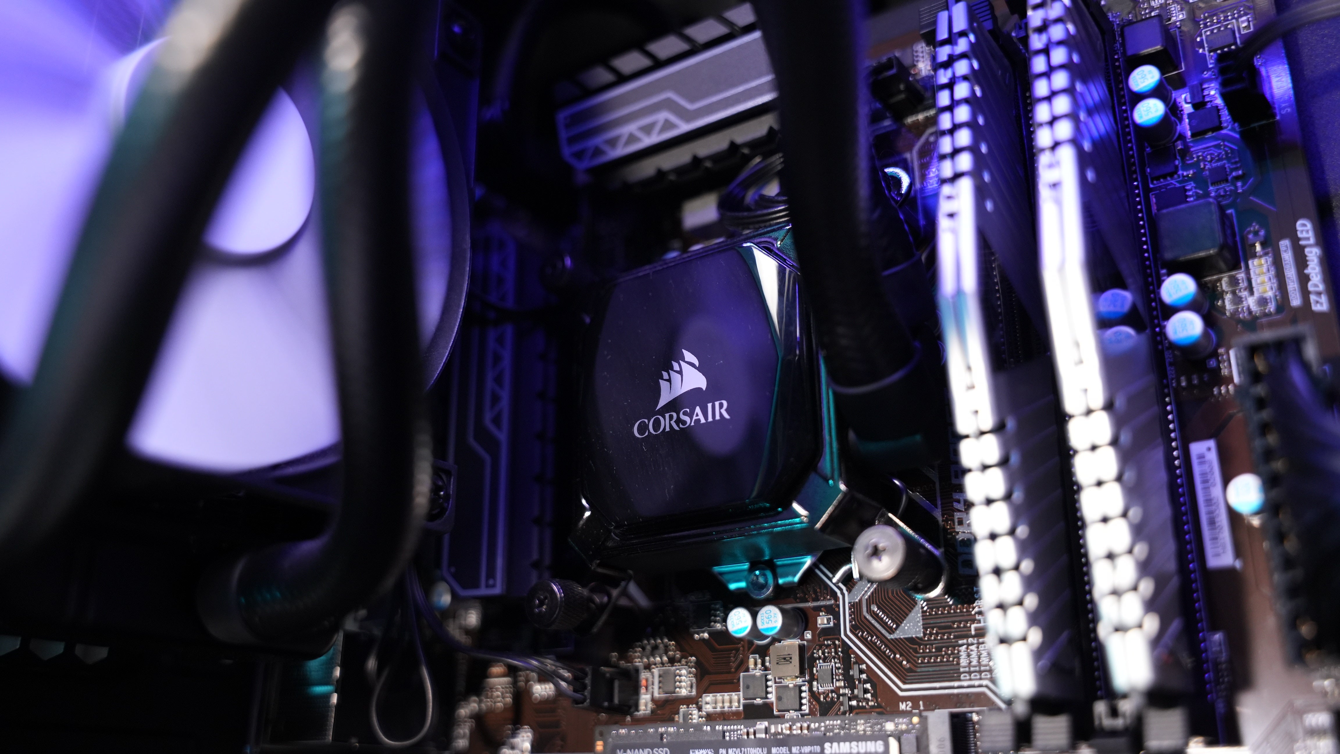 Intel i7 7700K + RTX 3060 Ti Gaming PC
