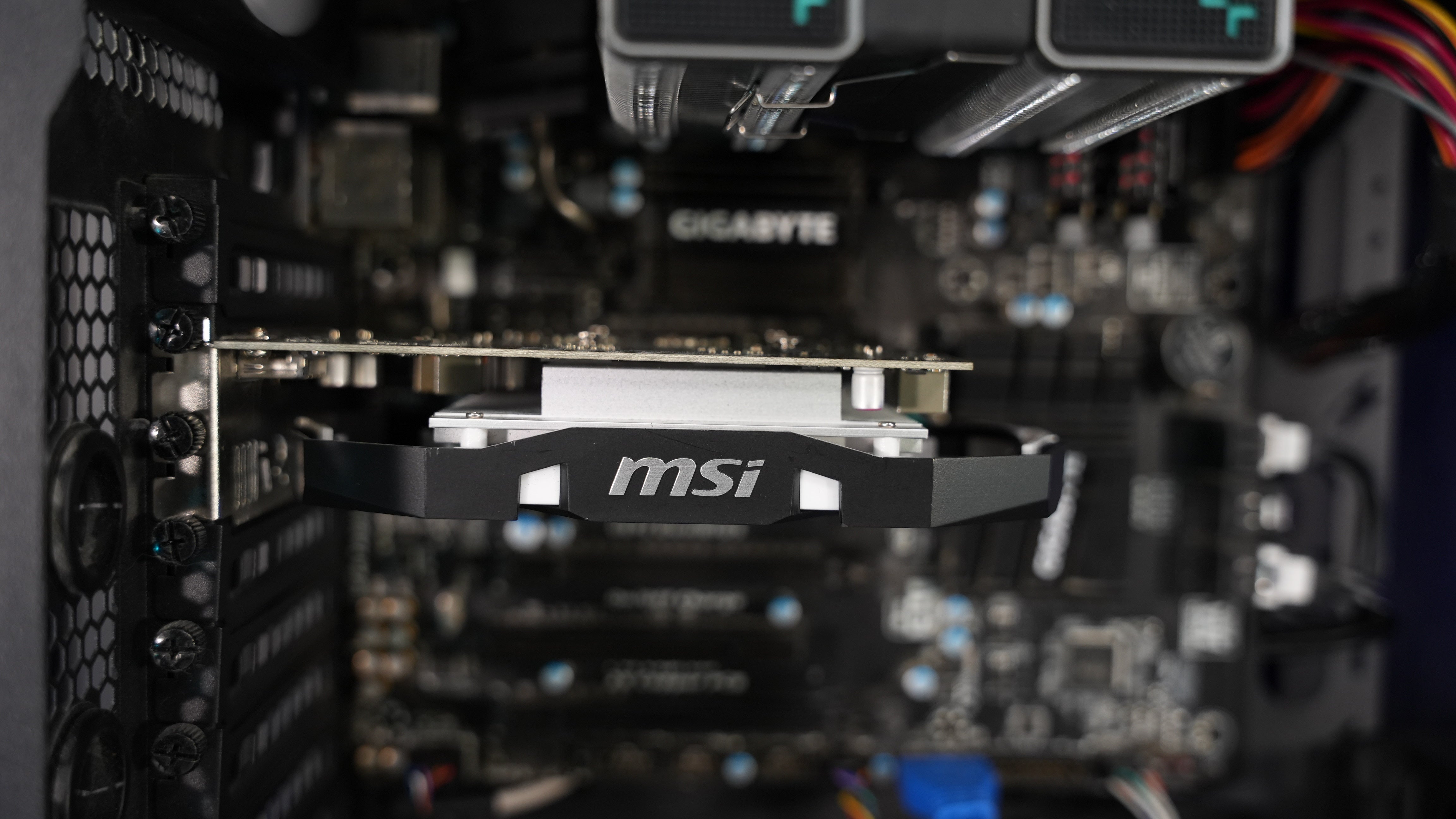 AMD FX 9370 + RX 470 Budget PC