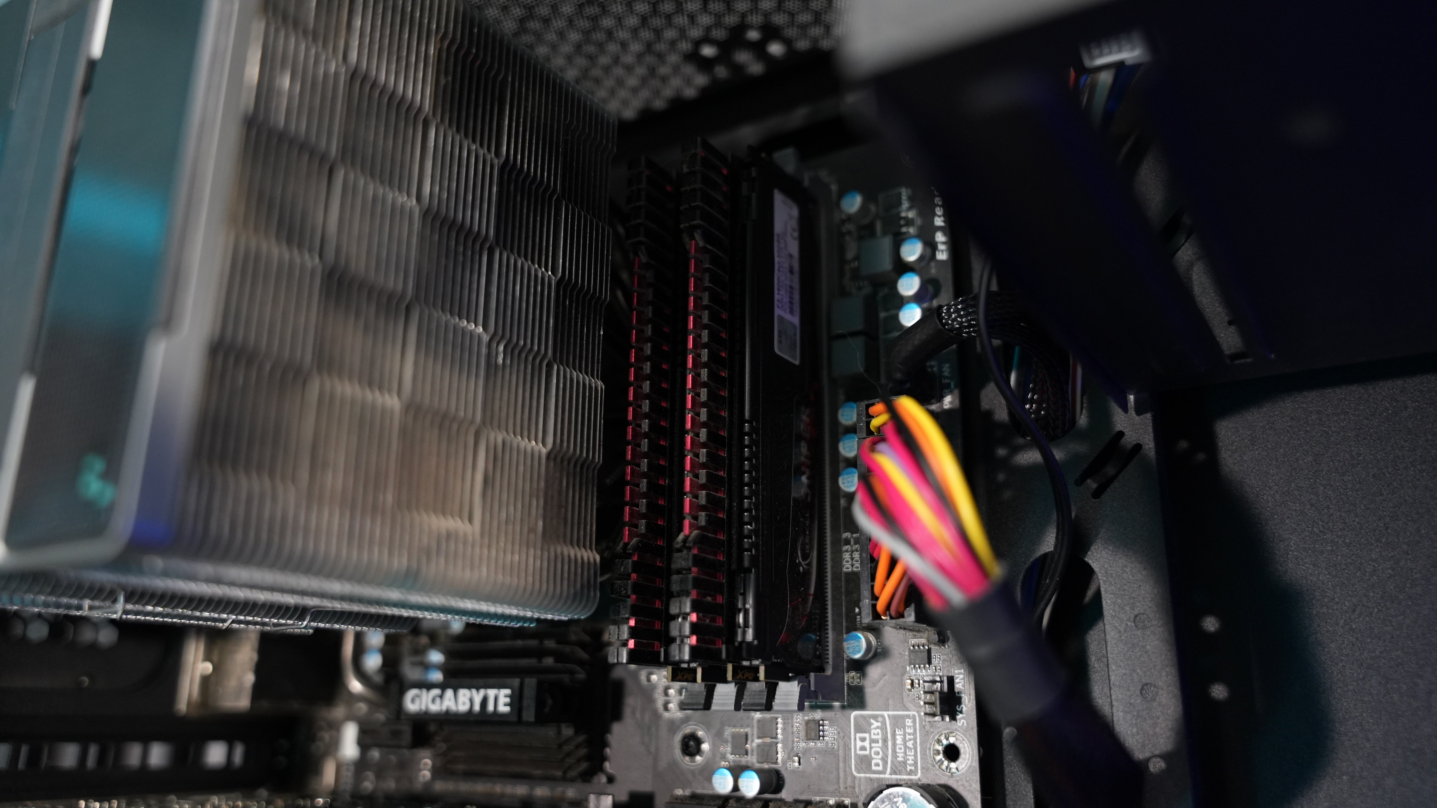 AMD FX 9370 + RX 470 Budget PC