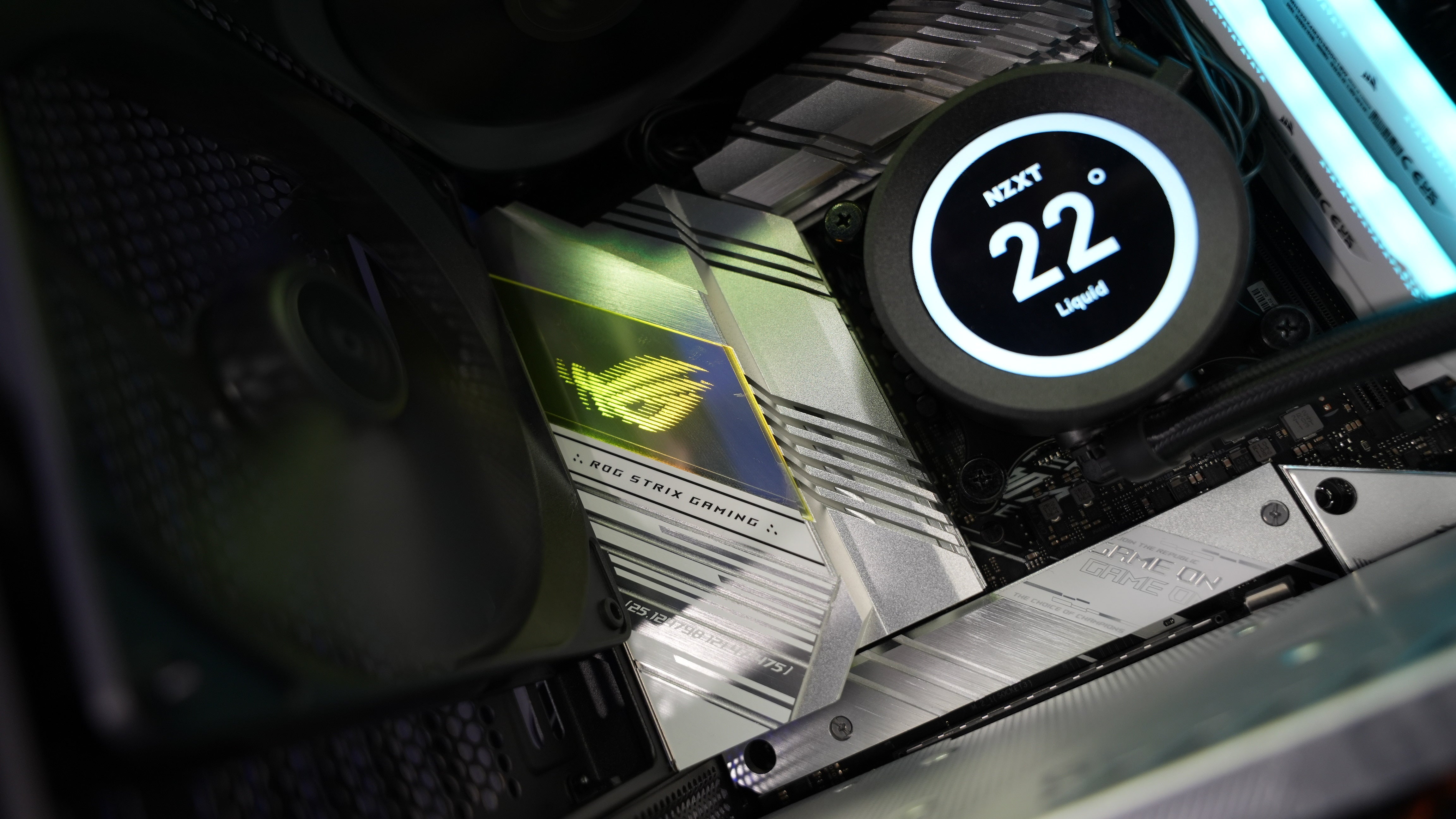 Intel i7 10700K + RTX 3070 Ti Gaming PC