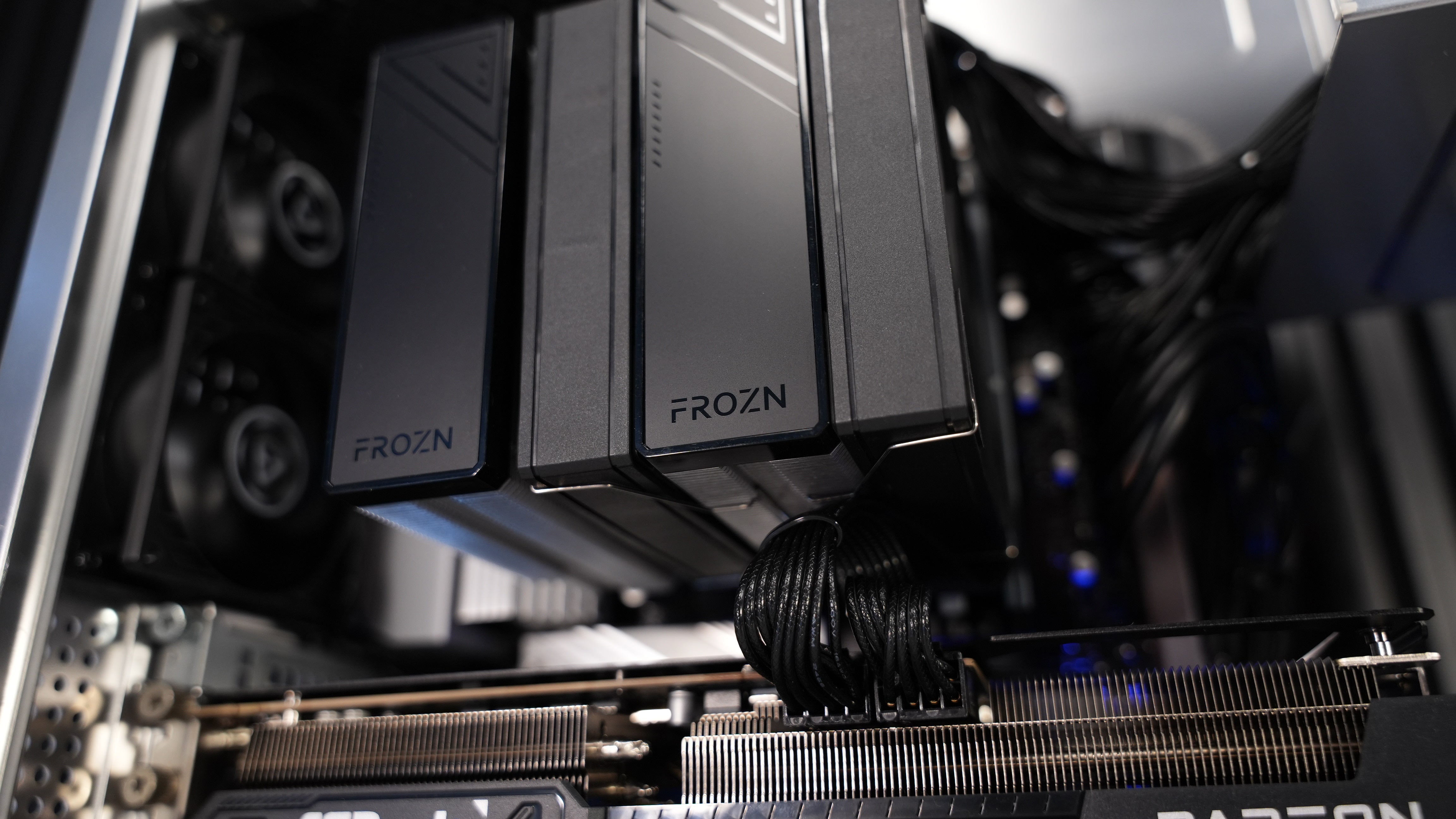 Intel Ultra 5 250K Plus + RX 9070 Custom Gaming PC