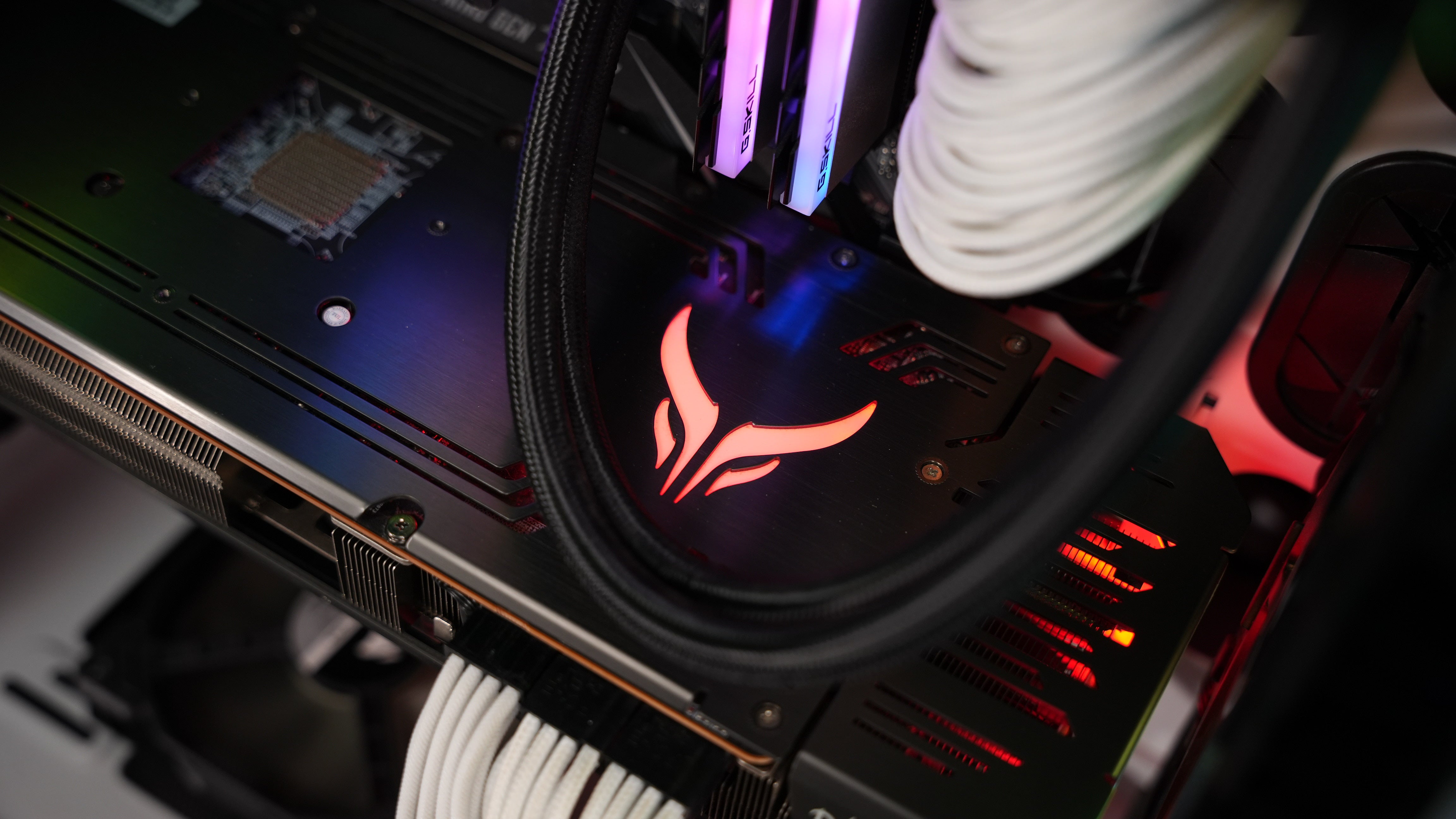 Ryzen 9 5950X + RX 6900XT Gaming PC