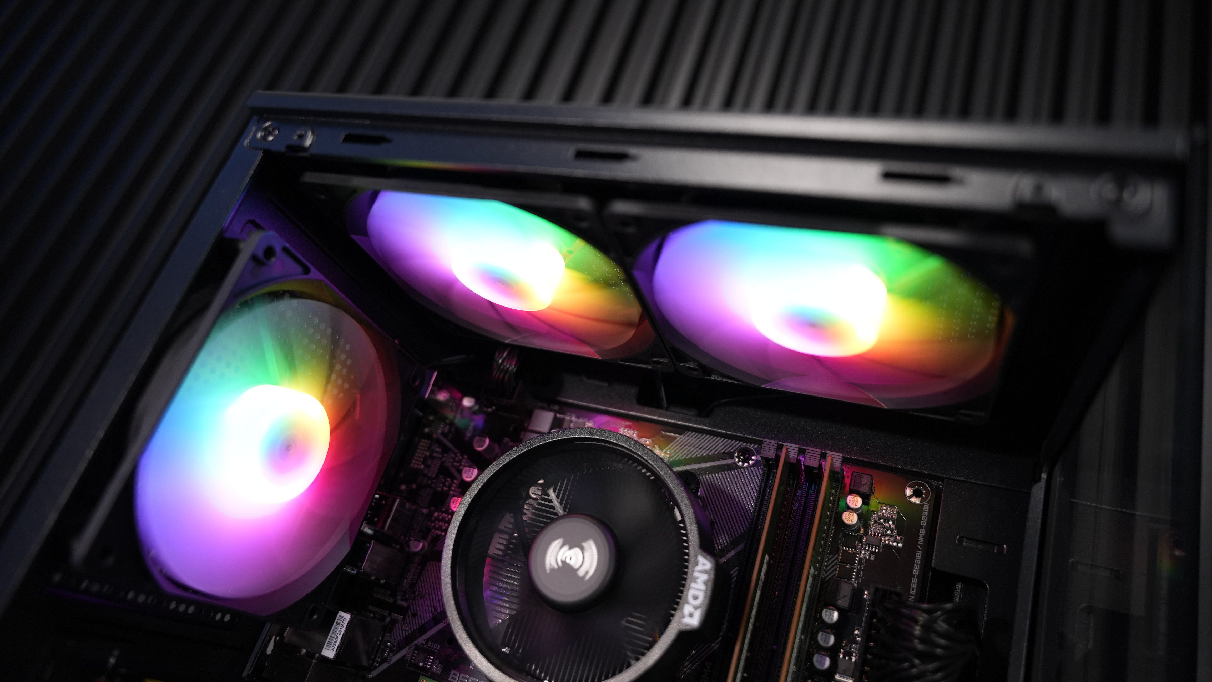Ryzen 5 3500 + RX 5600XT Gaming PC