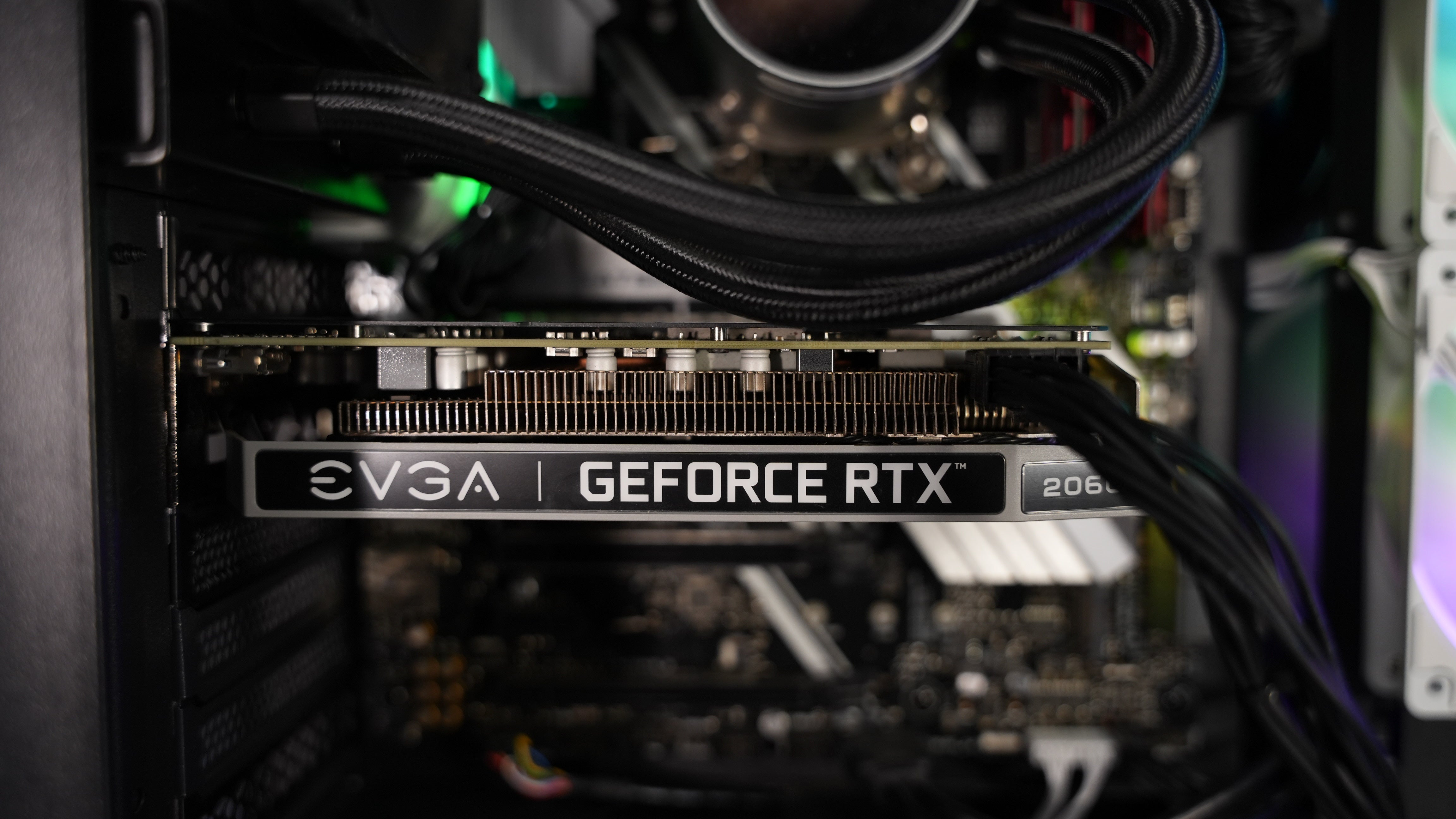 Ryzen 5 3600 + RTX 2060 Gaming PC
