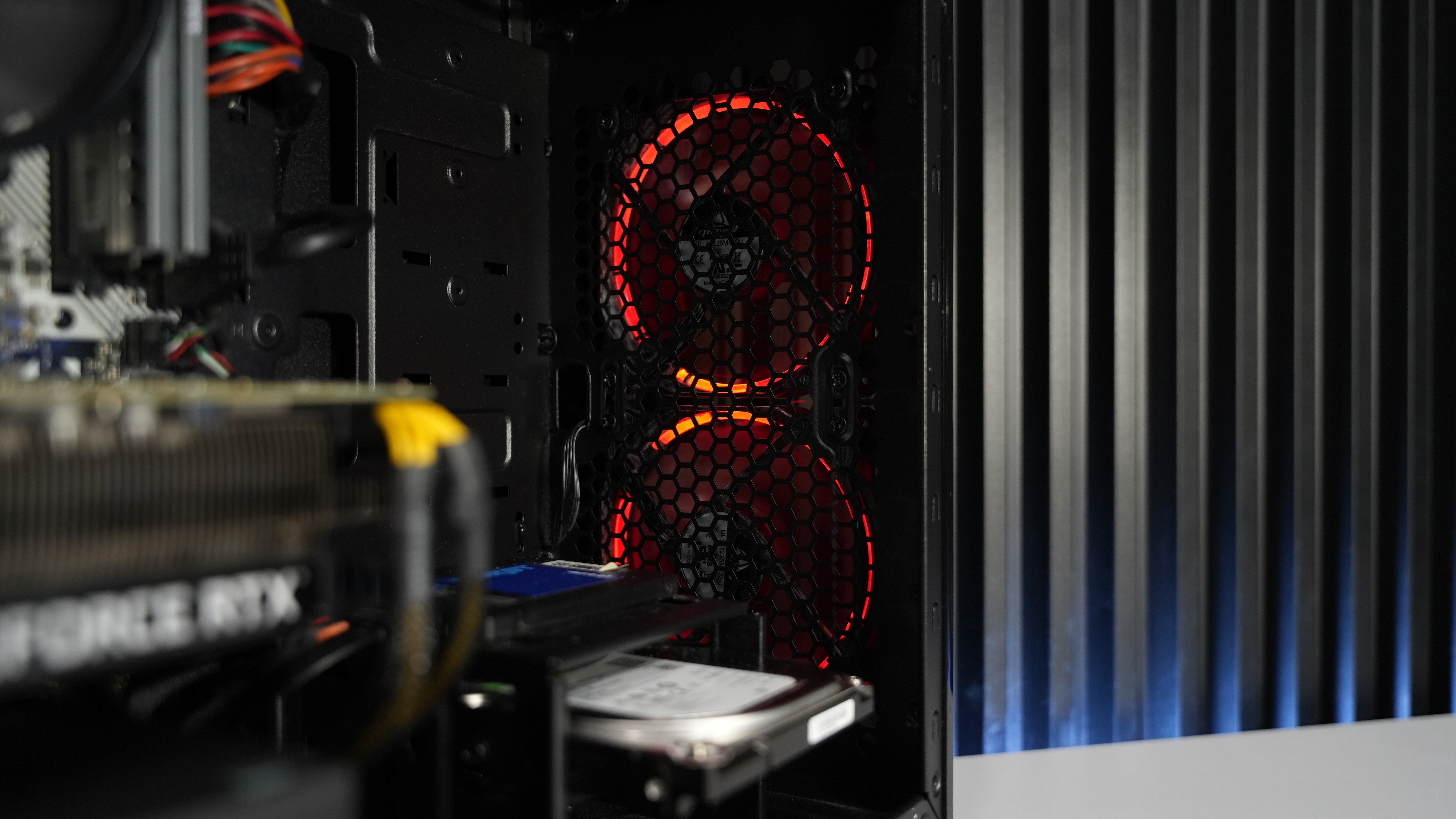 Ryzen 5 2600 + RTX 2060 Gaming PC