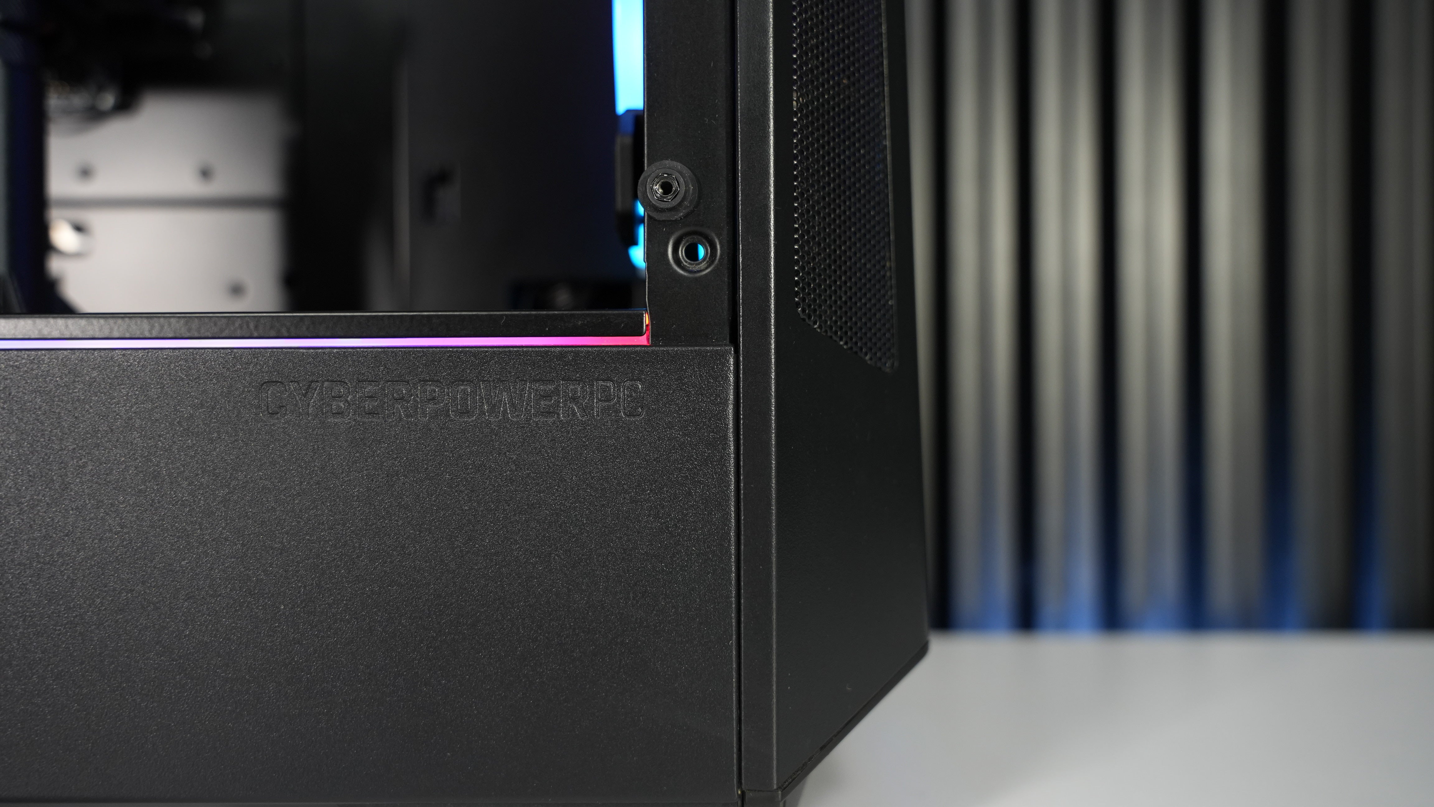 Ryzen 3 2300X + RX 570 Budget Gaming PC