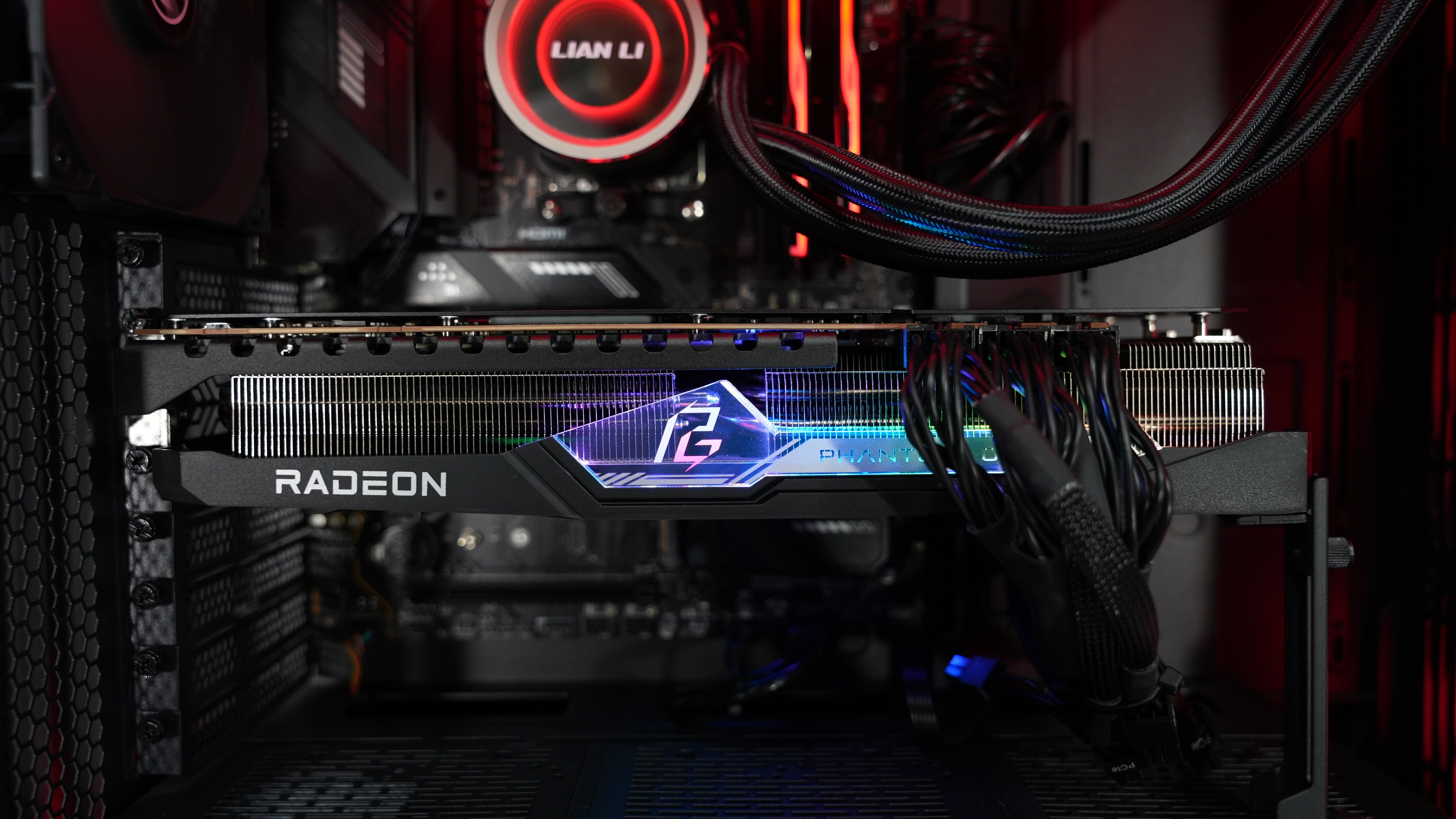 Ryzen 7 7800X3D + RX 7900XTX Gaming/Streaming PC