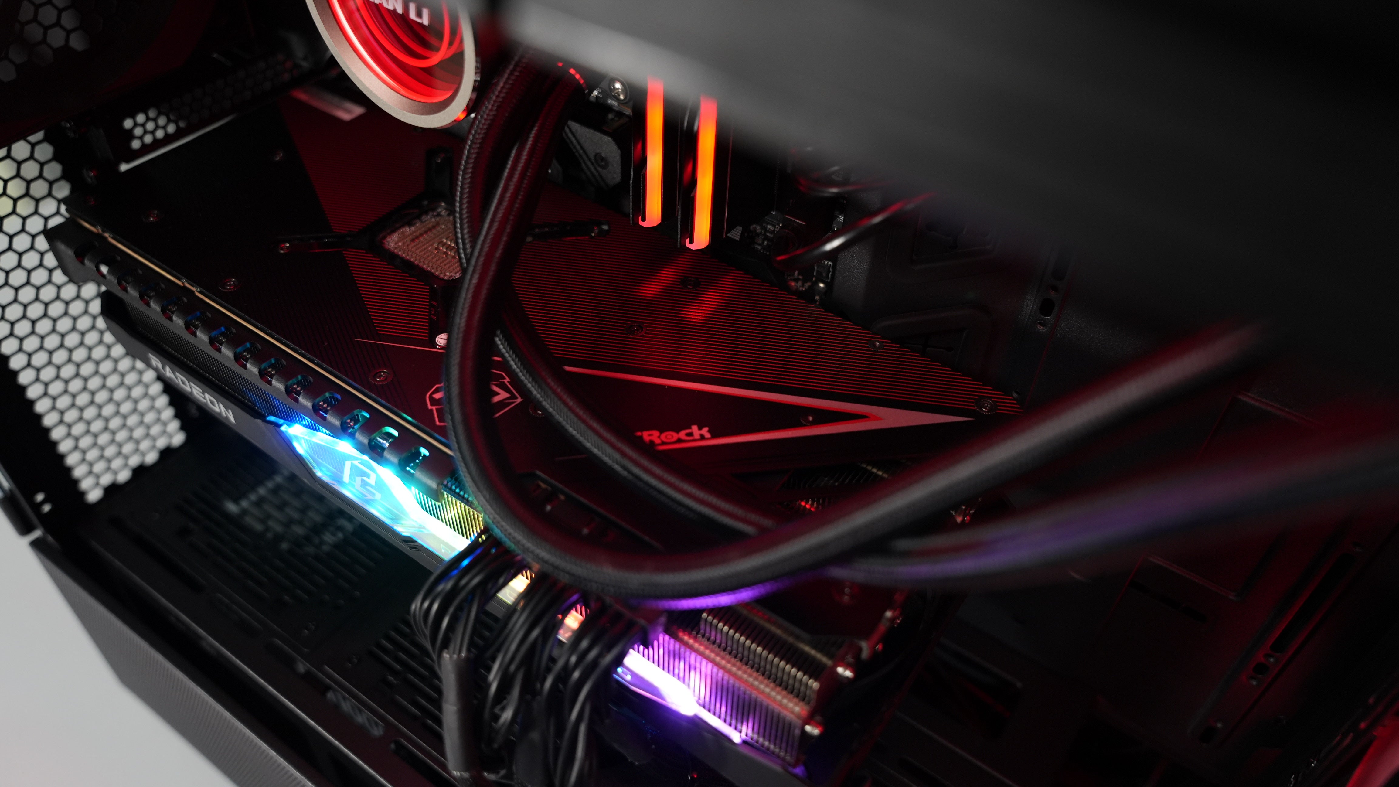 Ryzen 7 7800X3D + RX 7900XTX Gaming/Streaming PC