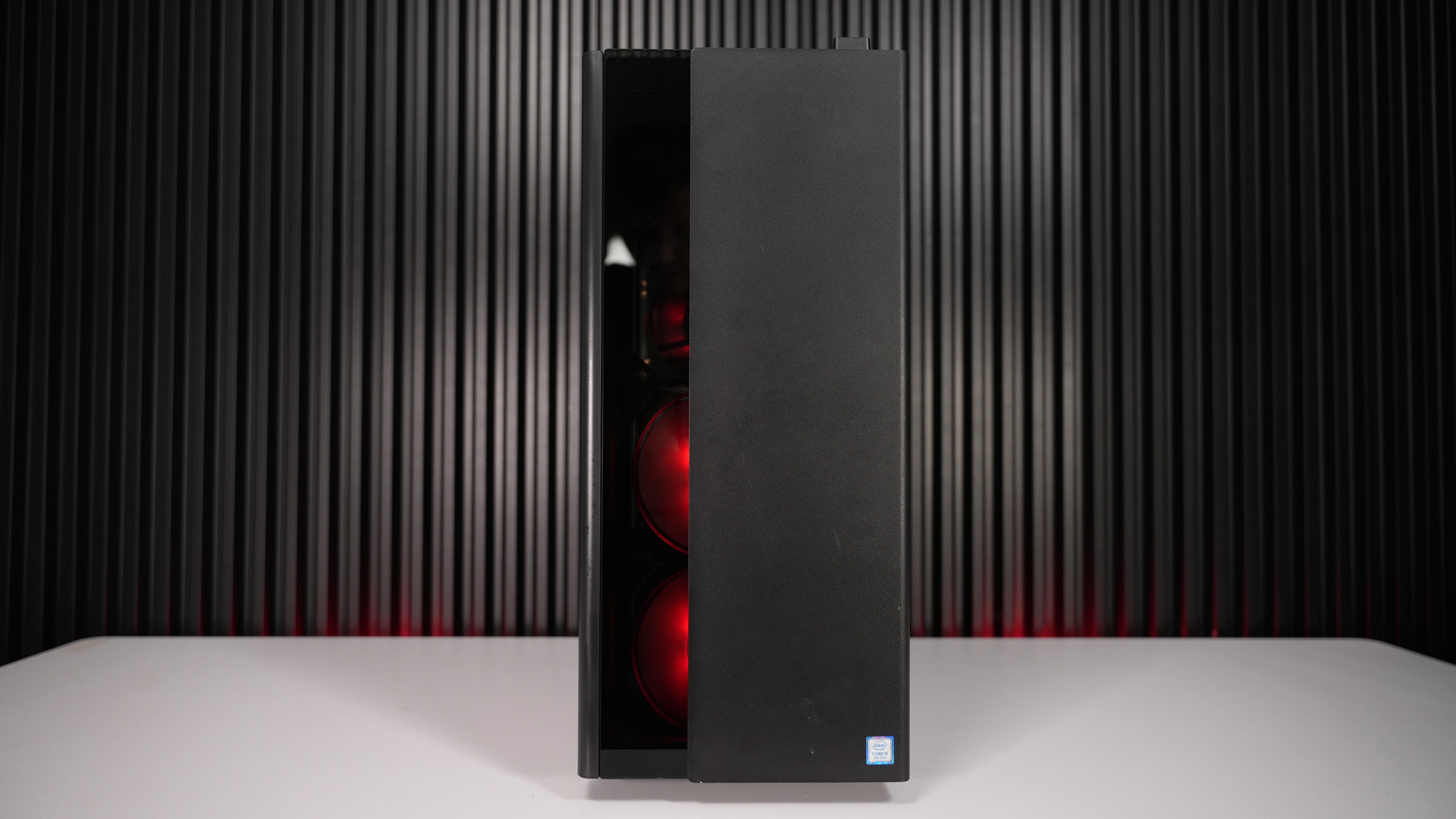 Intel i5 8600K + GTX 1060 3GB Budget Gaming PC