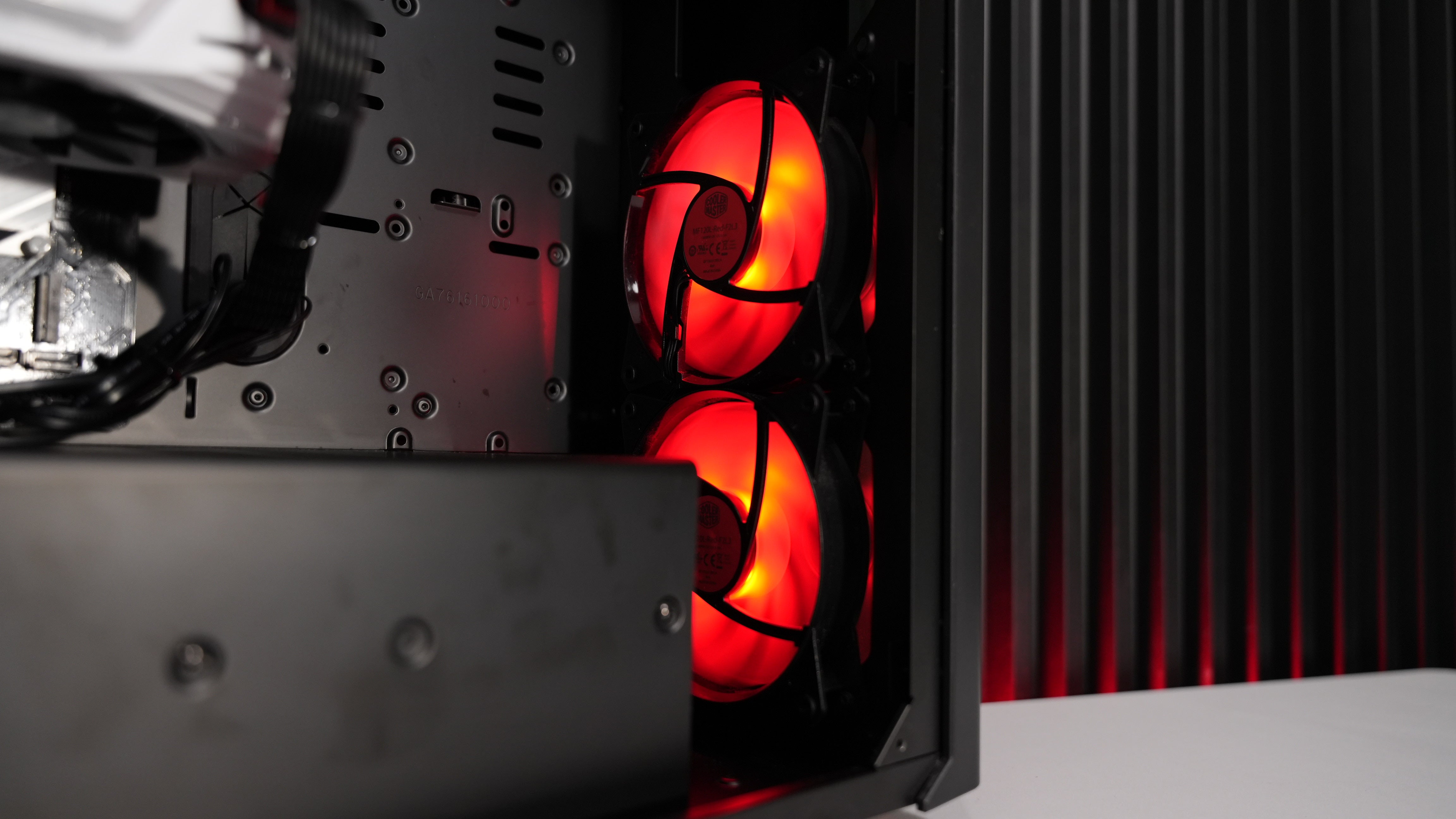 Intel i5 8600K + GTX 1060 3GB Budget Gaming PC