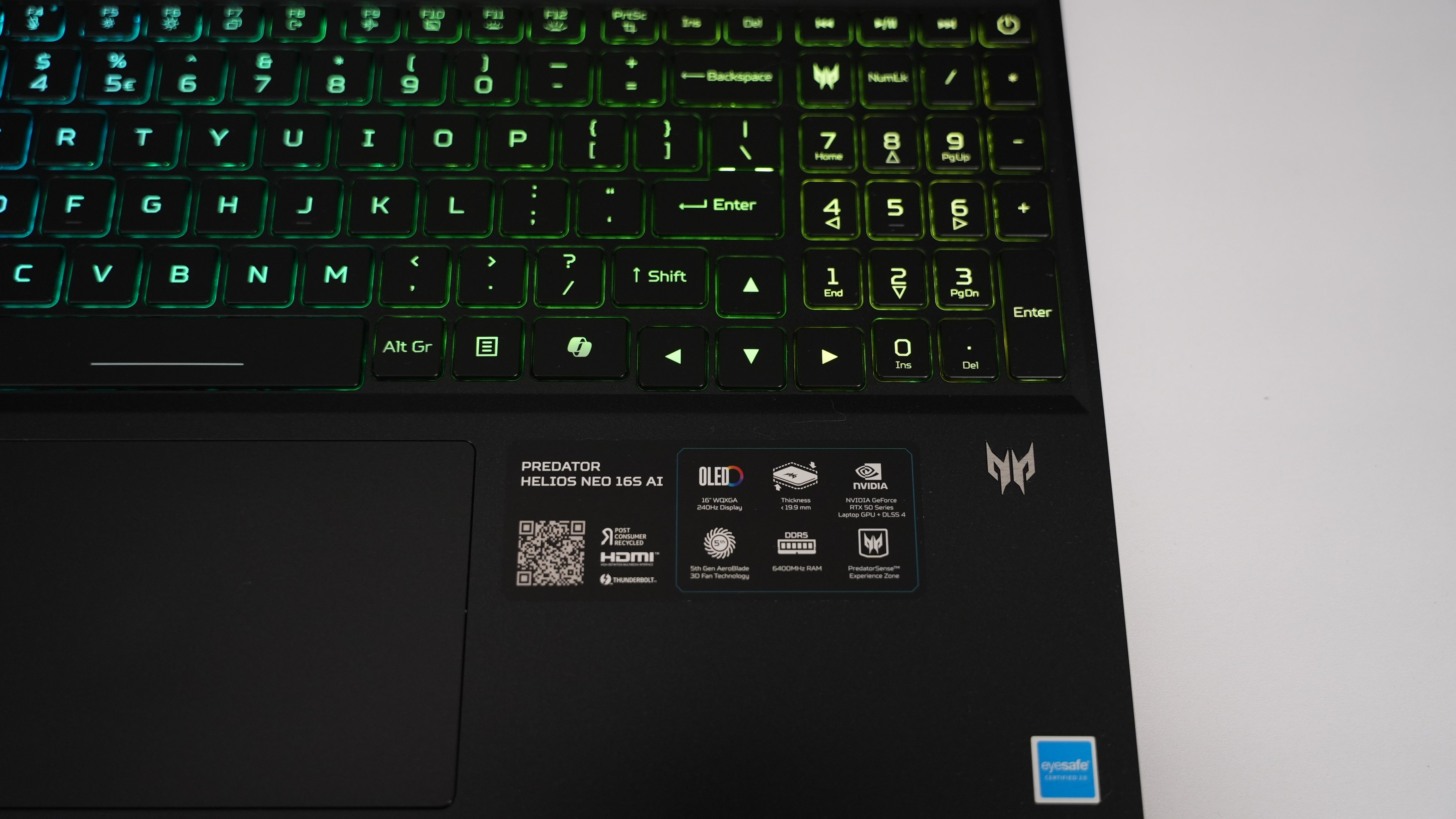 Intel Ultra 9 275HX + RTX 5070Ti Gaming Laptop