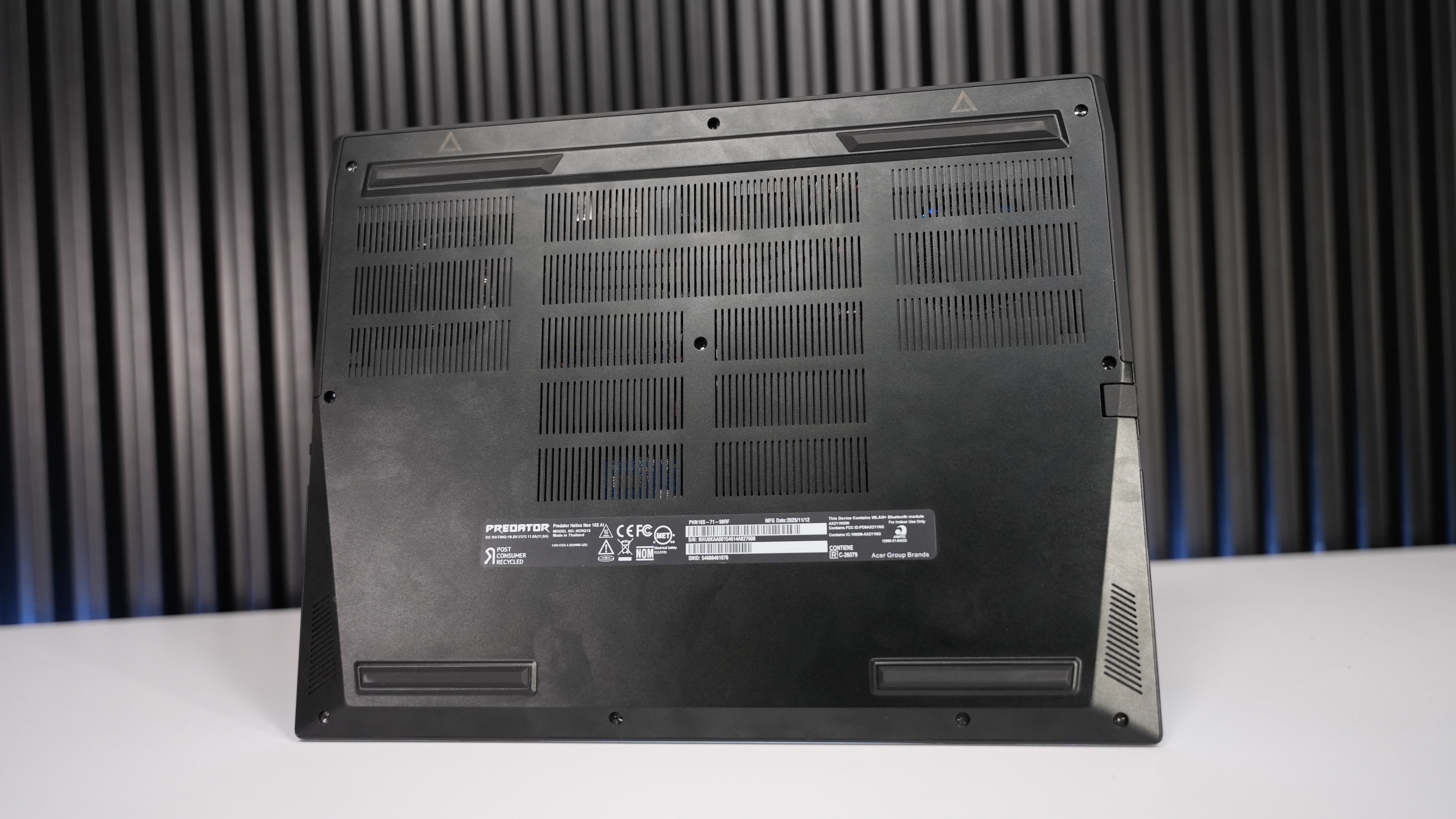 Intel Ultra 9 275HX + RTX 5070Ti Gaming Laptop