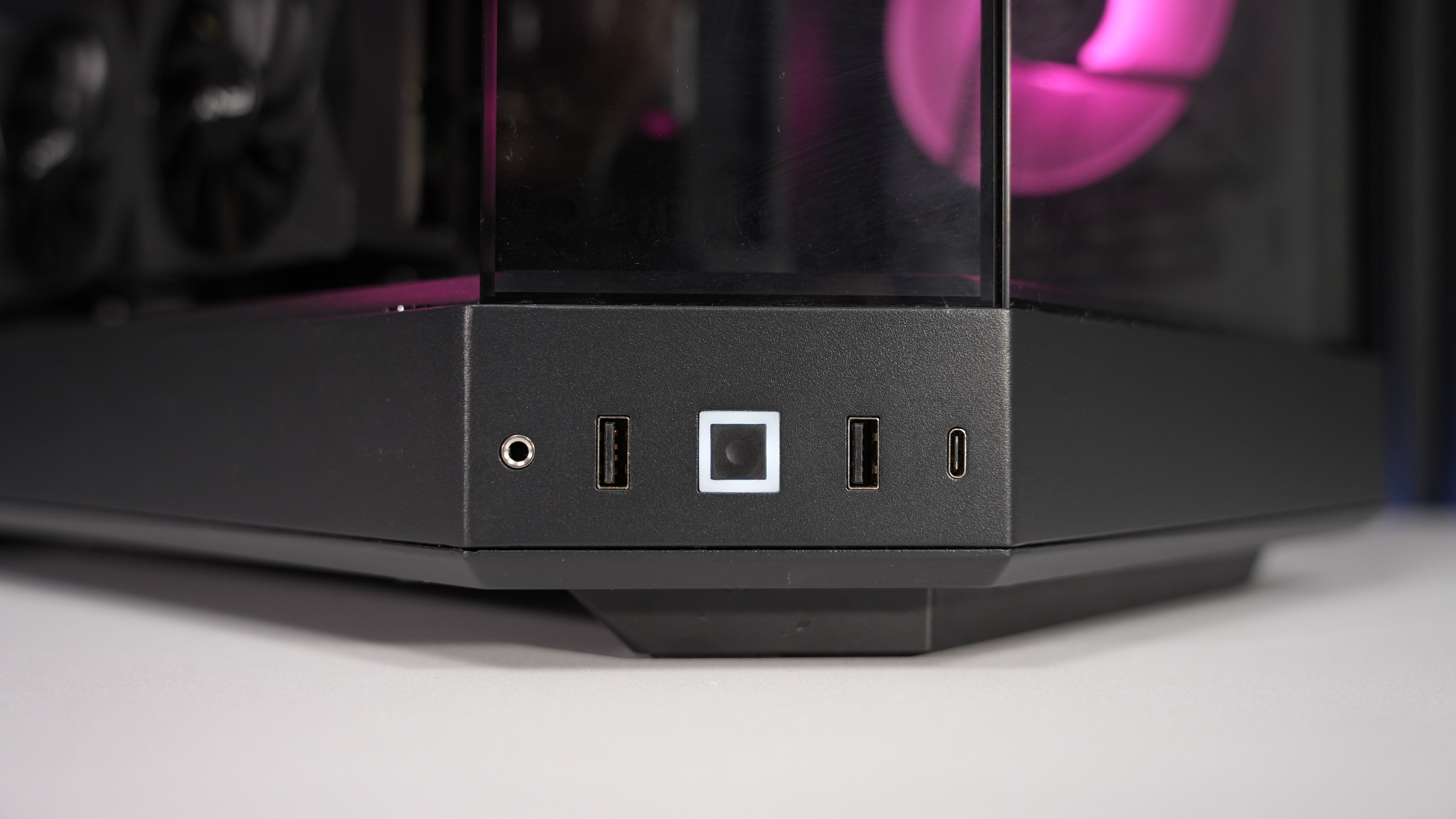 Ryzen 7 7700X + RTX 4060 Ti Gaming PC