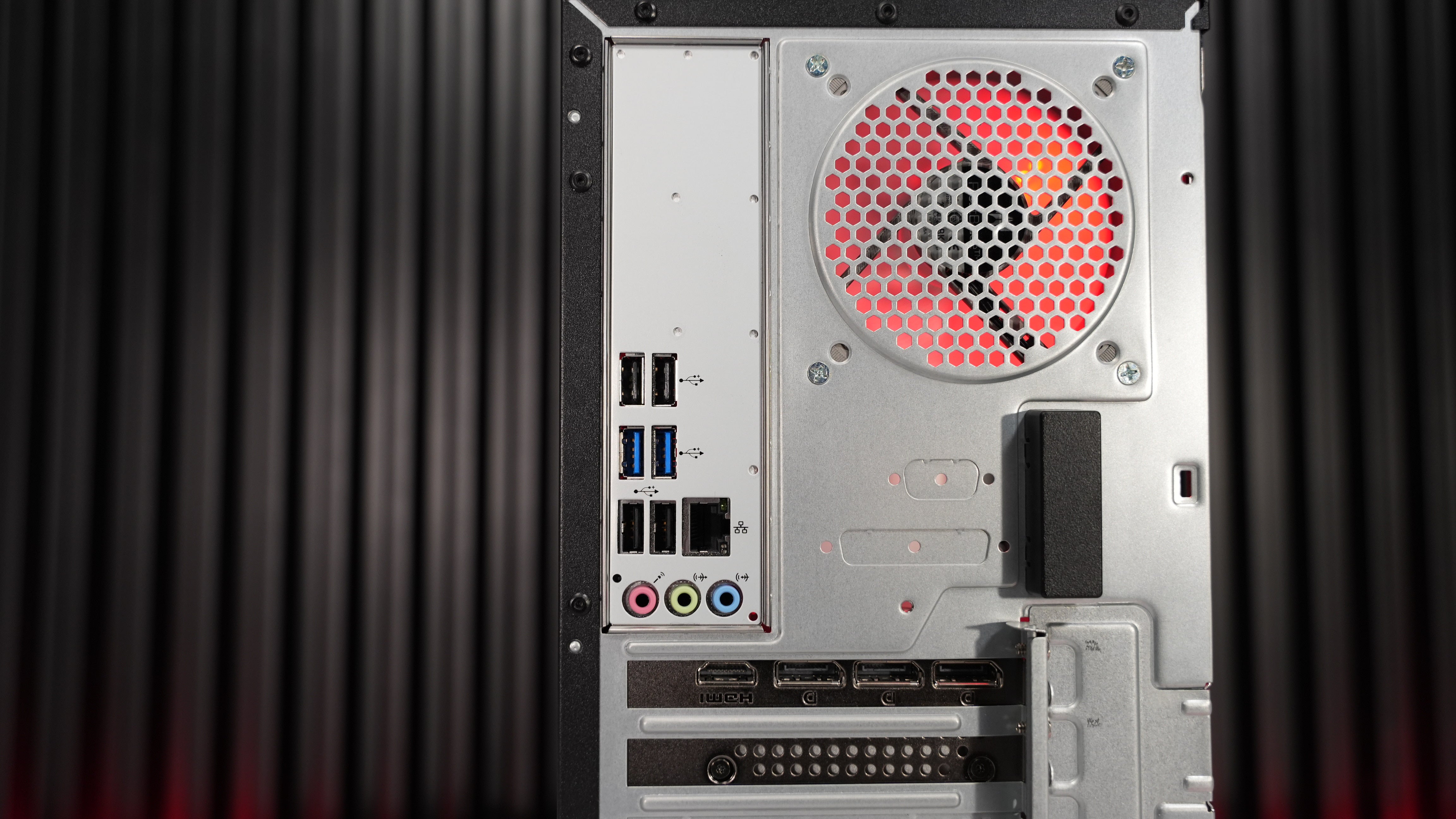 Intel i5 14400F + RTX 5060 Gaming PC