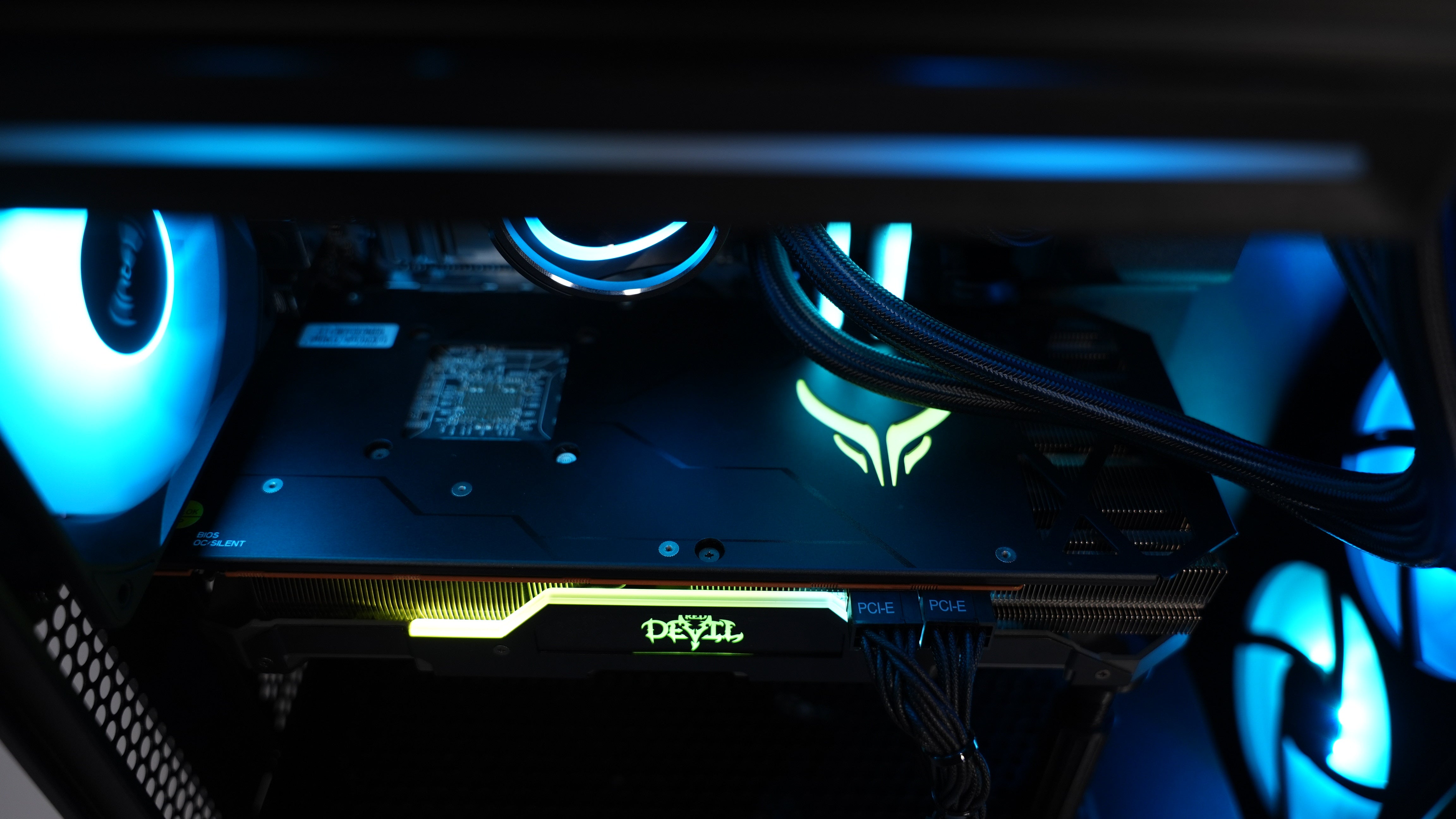Ryzen 7 5800XT + RX 5700XT Gaming PC