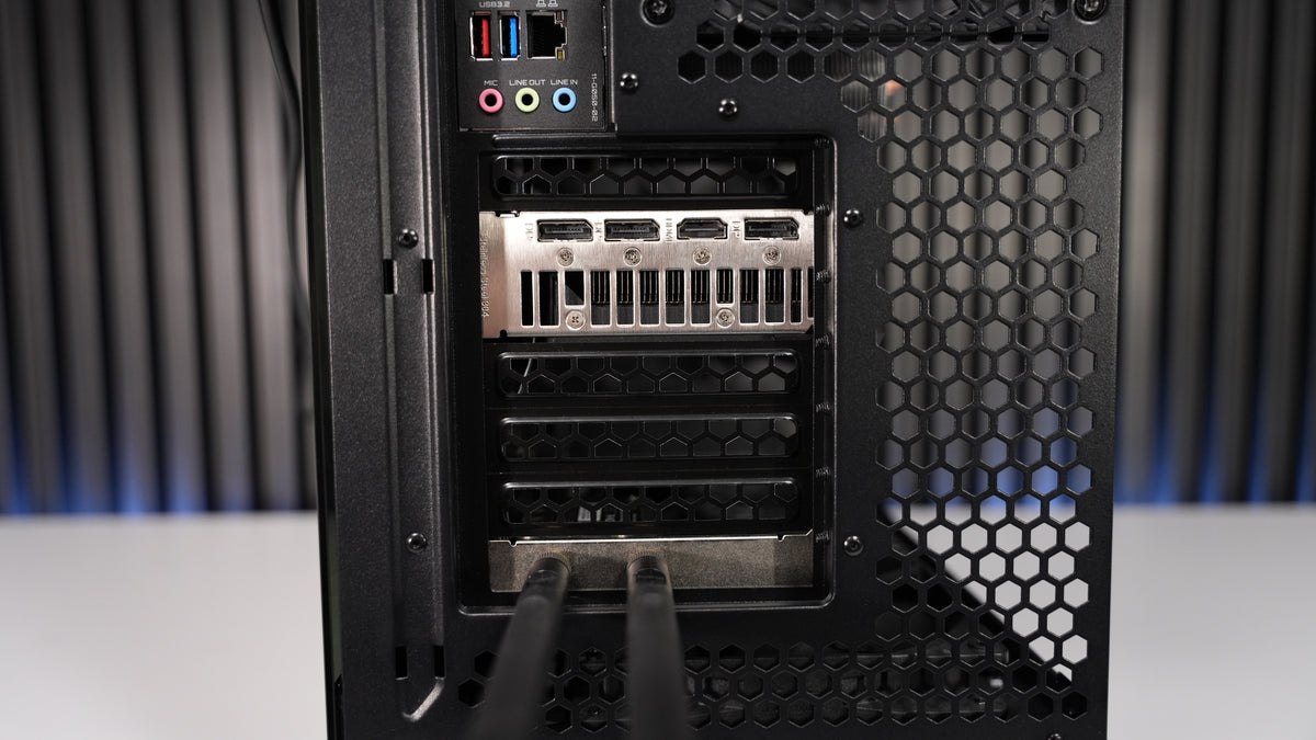 Ryzen 5 5600X + RX 7600 Gaming PC