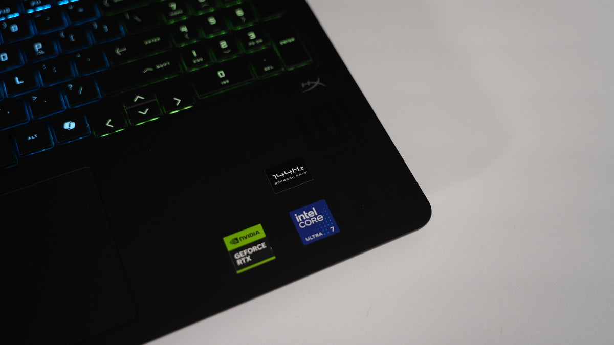 Intel Ultra 7 255H  + RTX 5060 Gaming Laptop