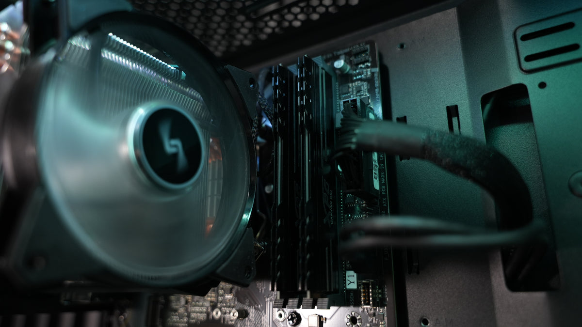 Intel i7 10700F + GTX 1650 Gaming PC