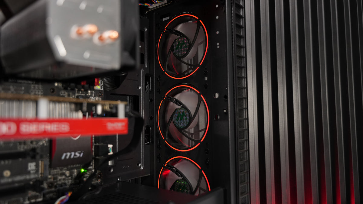 Intel i7 4790K + Radeon 7850 Budget Gaming PC