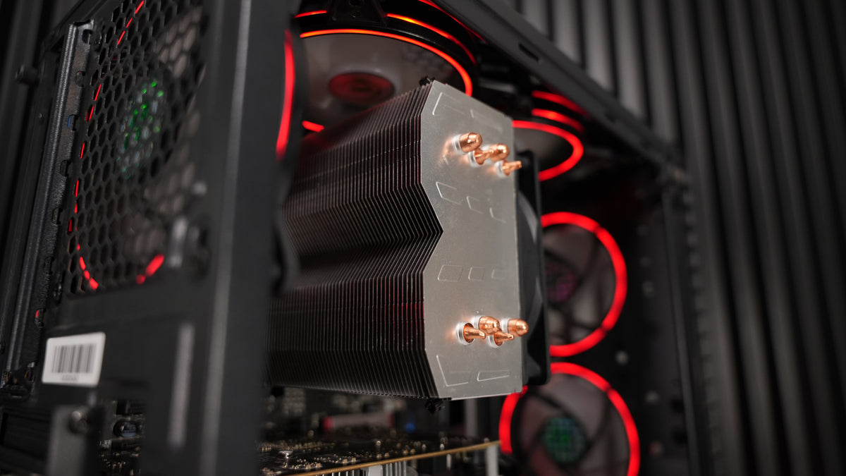 Intel i7 4790K + Radeon 7850 Budget Gaming PC