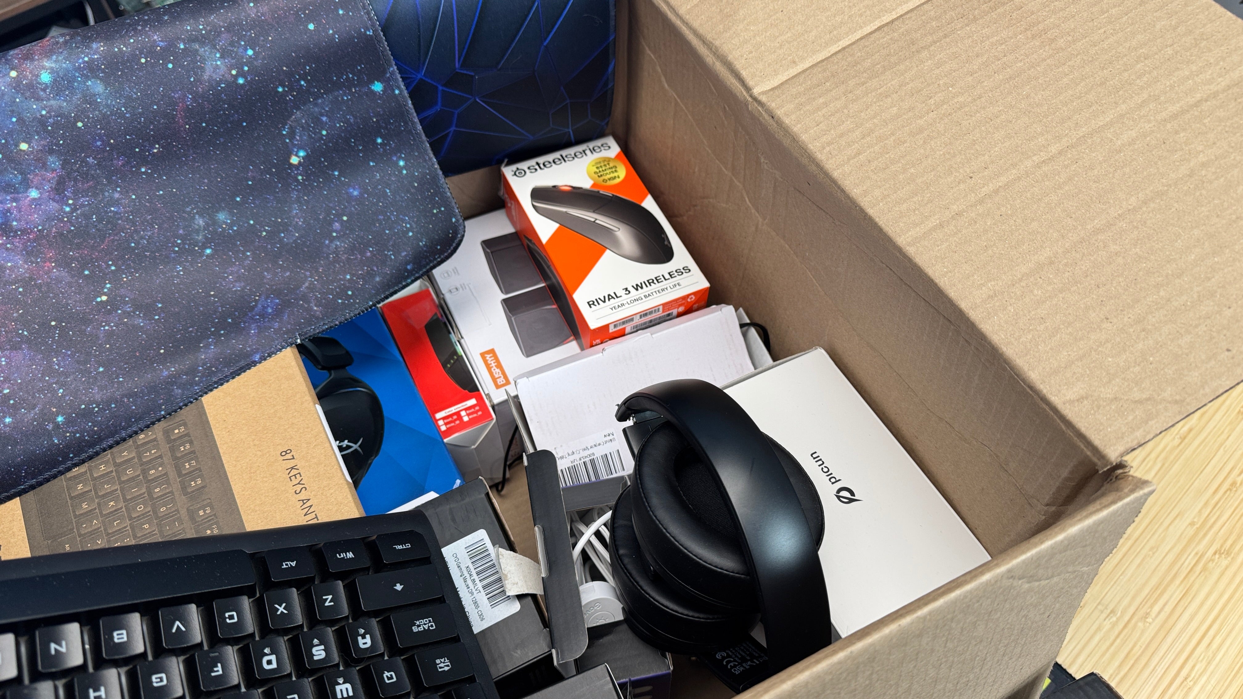 Tech MYSTERY BOX