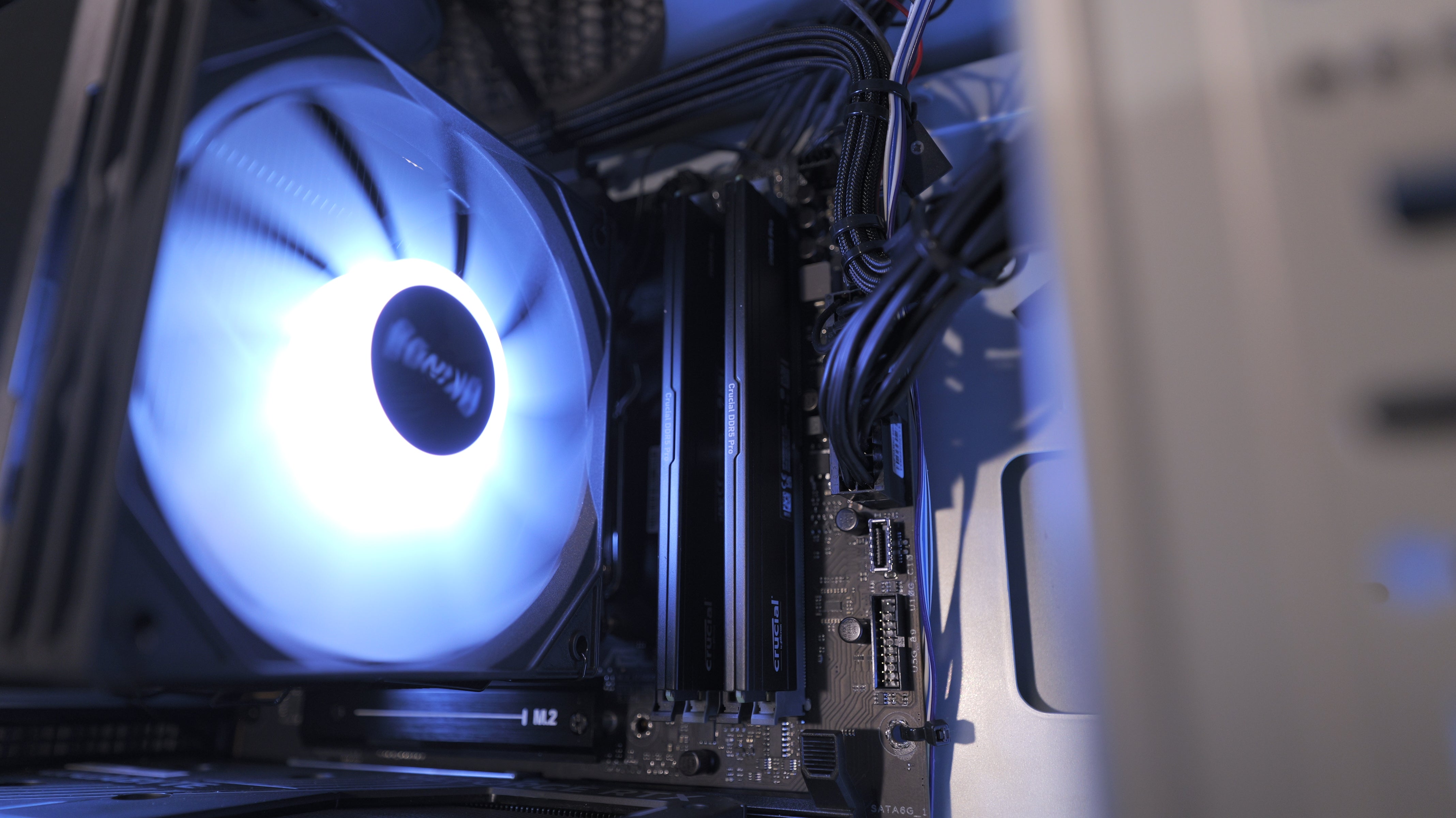 Ryzen 5 7600X + RTX 5060Ti Gaming PC