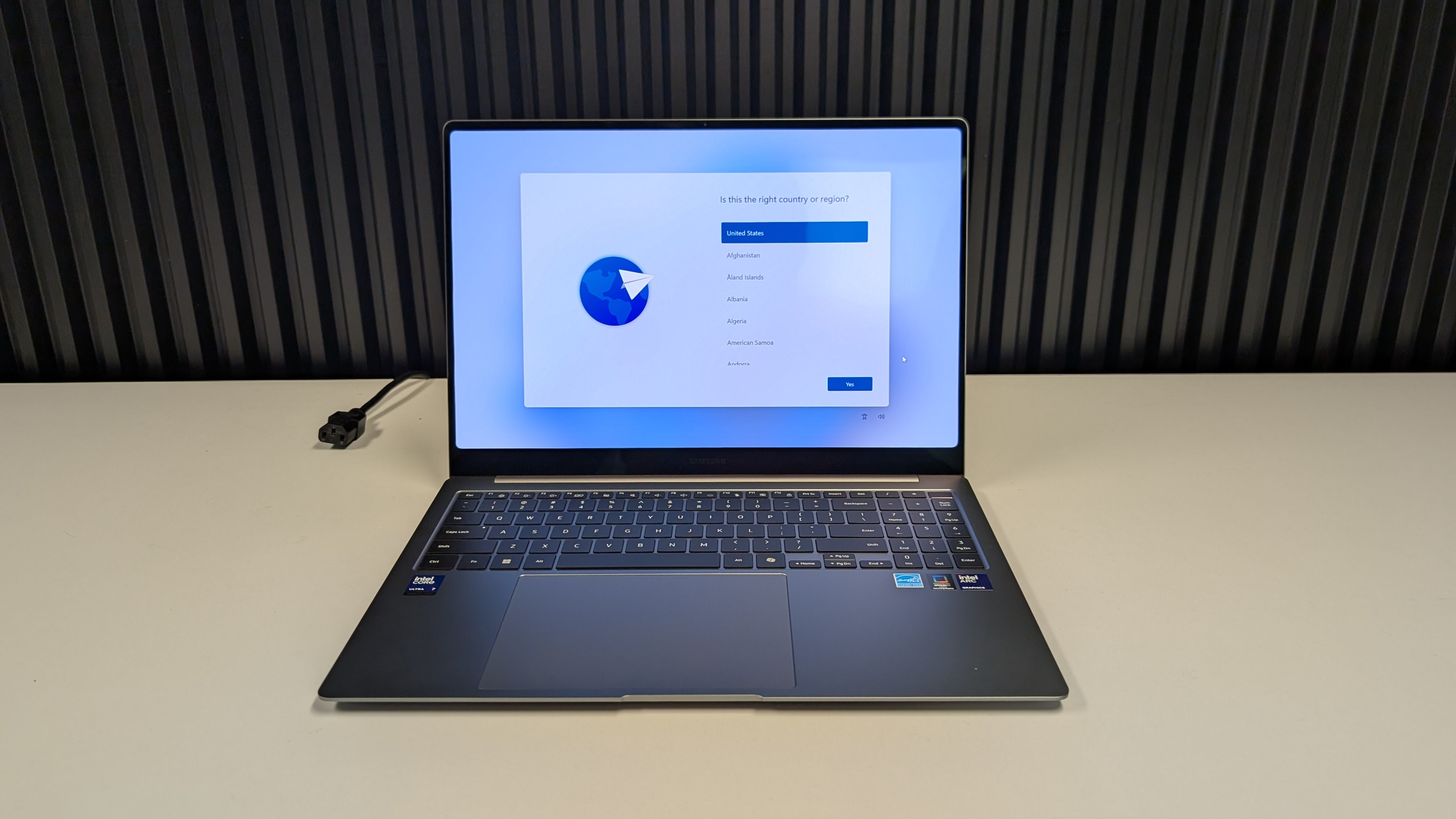 Samsung Galaxy Book5 Pro 3K OLED - Intel Ultra 7
