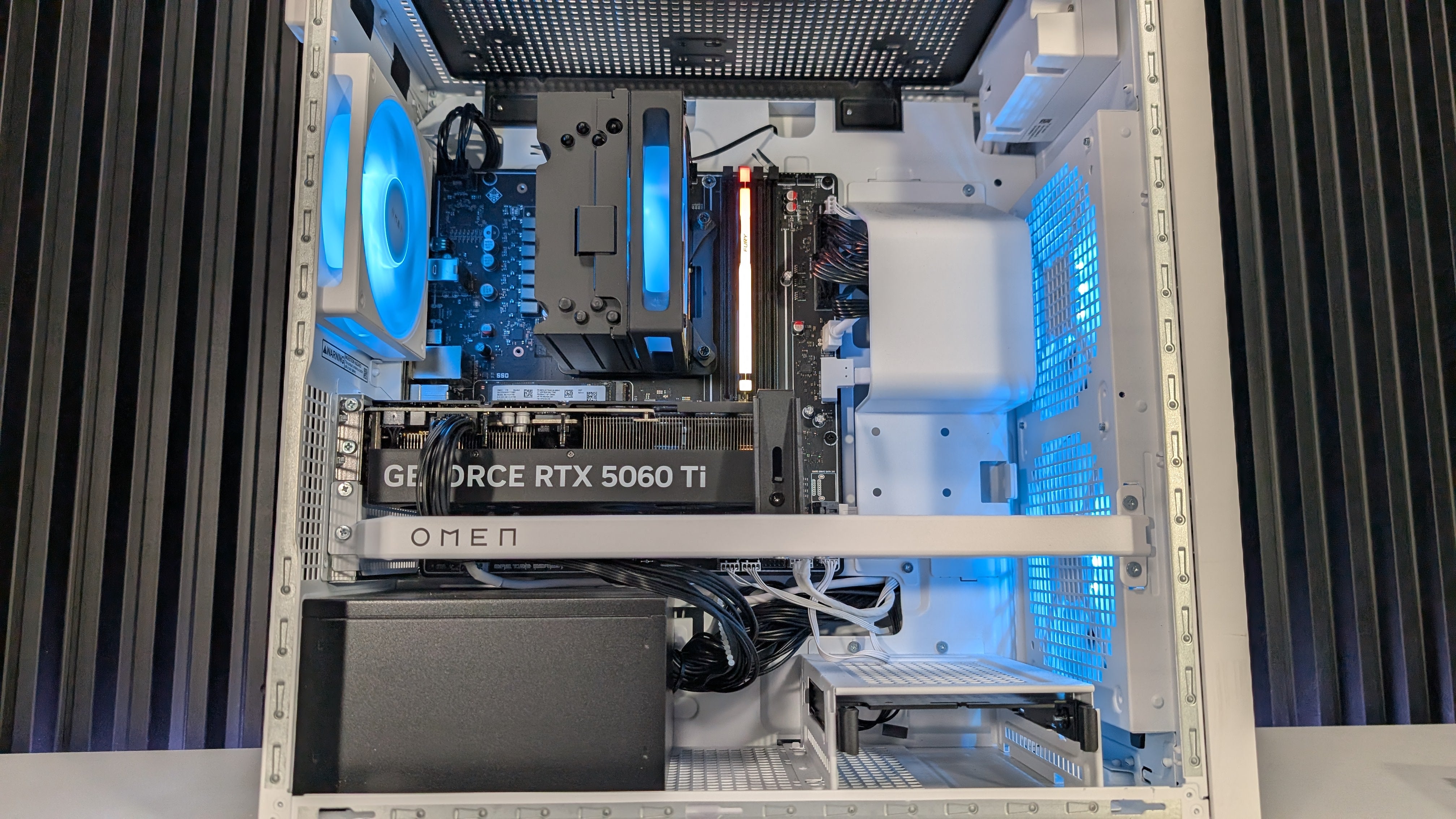 Ryzen 7 8700F + RTX 5060 Ti Gaming/Streaming