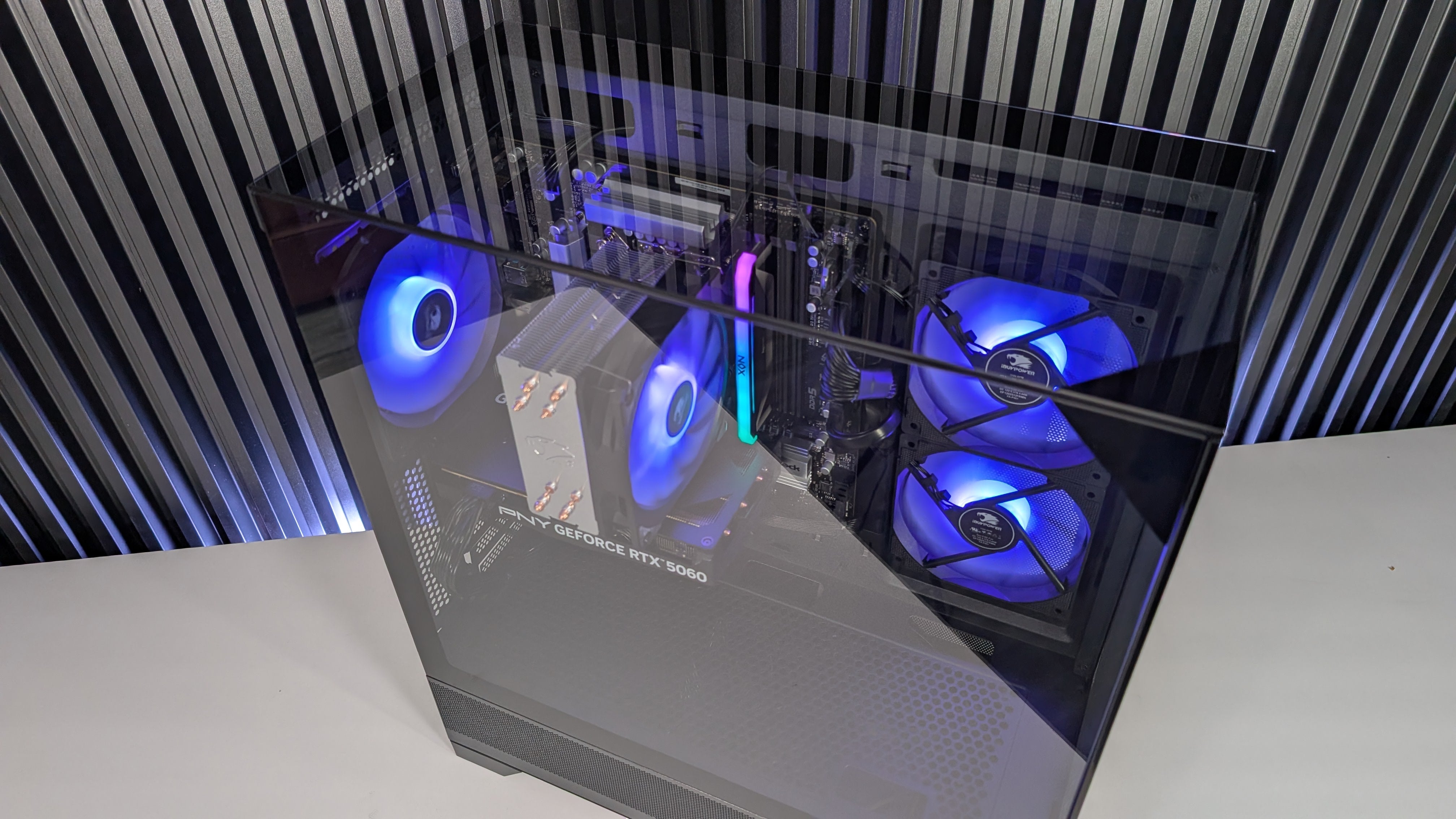 Intel i5 14400F + RTX 5060 Gaming/Streaming PC