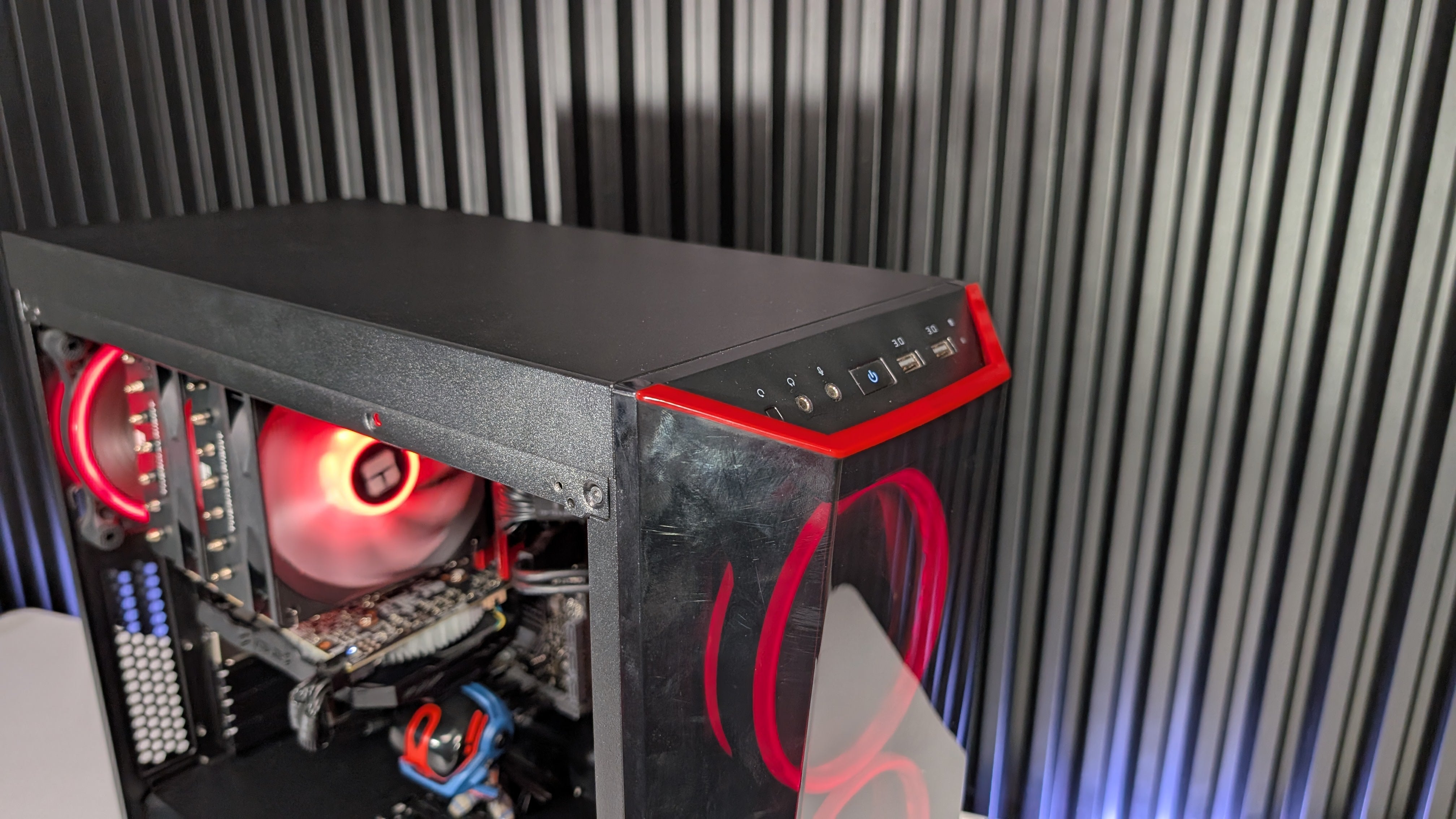 Intel i7 8700 + GTX 1060 3GB Gaming PC