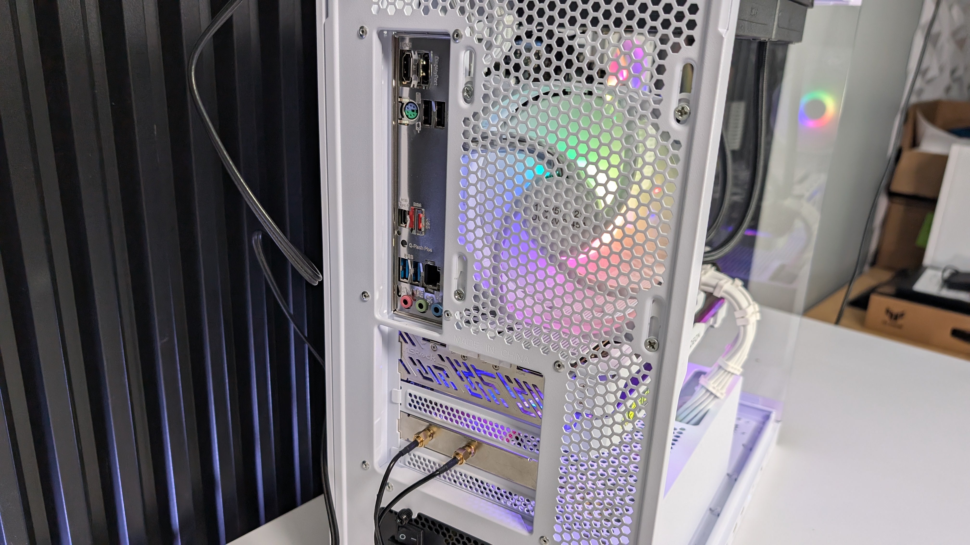 Ryzen 5 7600 + RX 7800 XT Gaming/Streaming PC