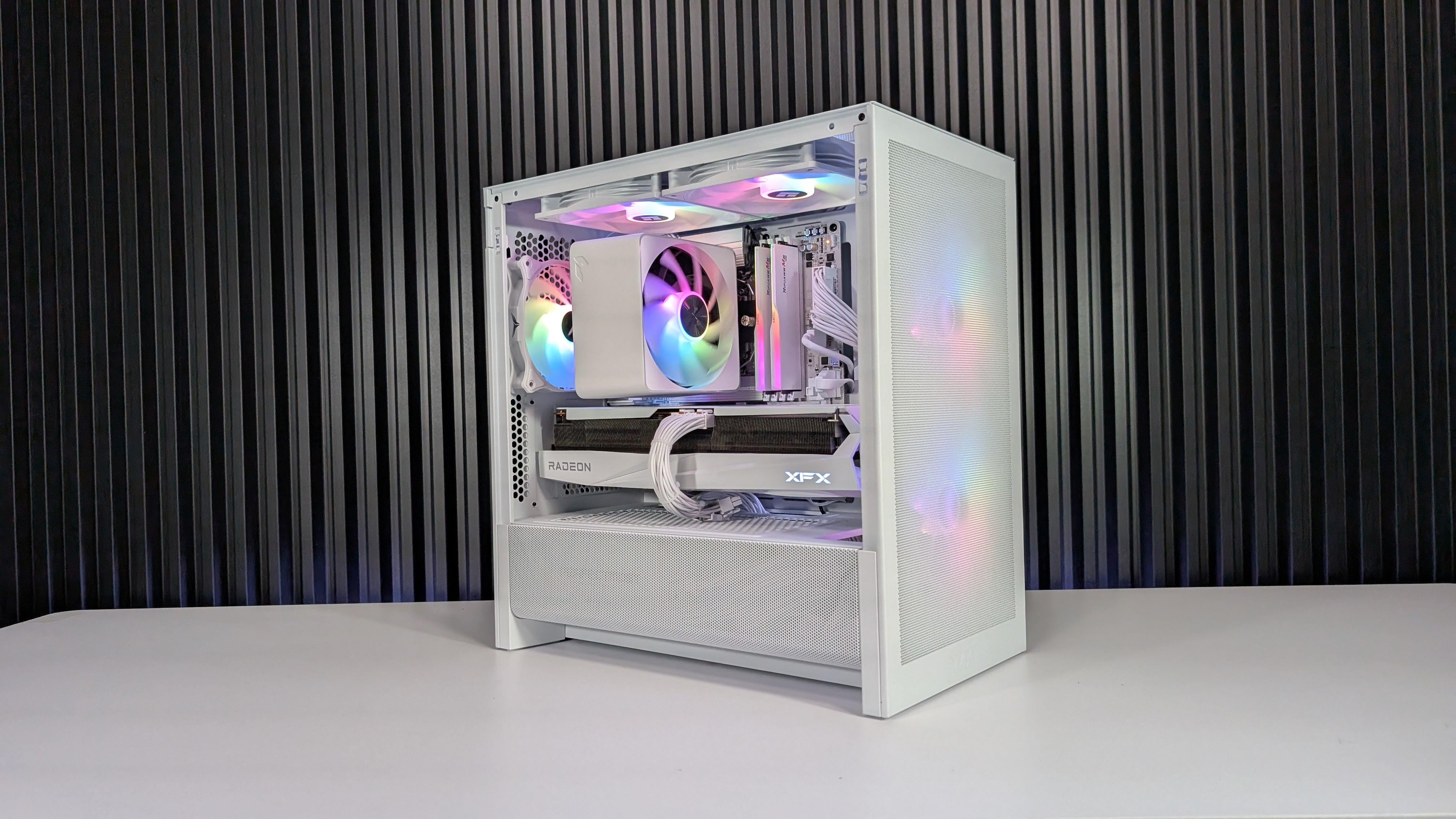 Intel Ultra 7 265K + RX 9070 XT Gaming/Streaming PC