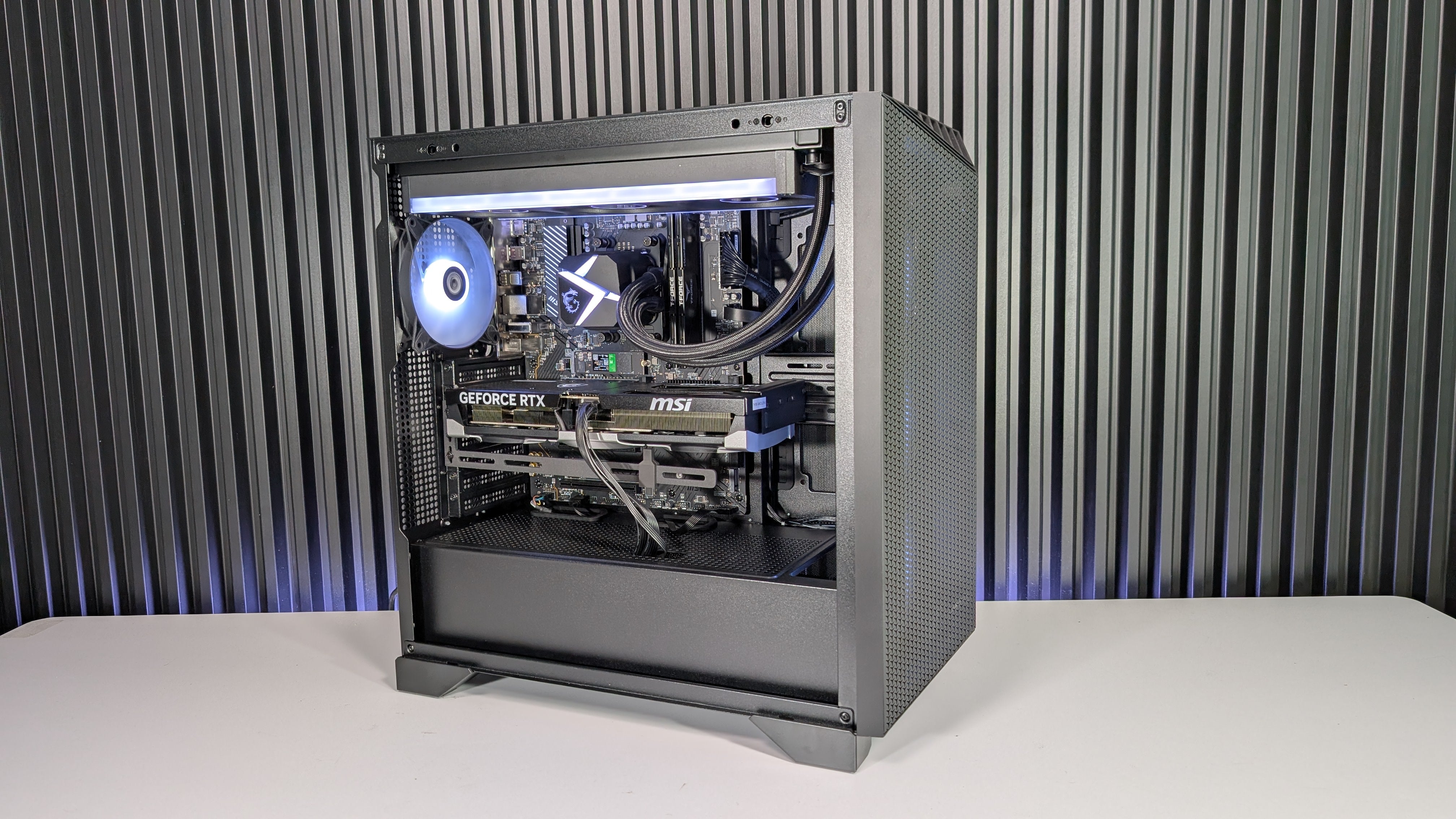 AMD Ryzen 9900X + RTX 5080 Gaming/Streaming PC